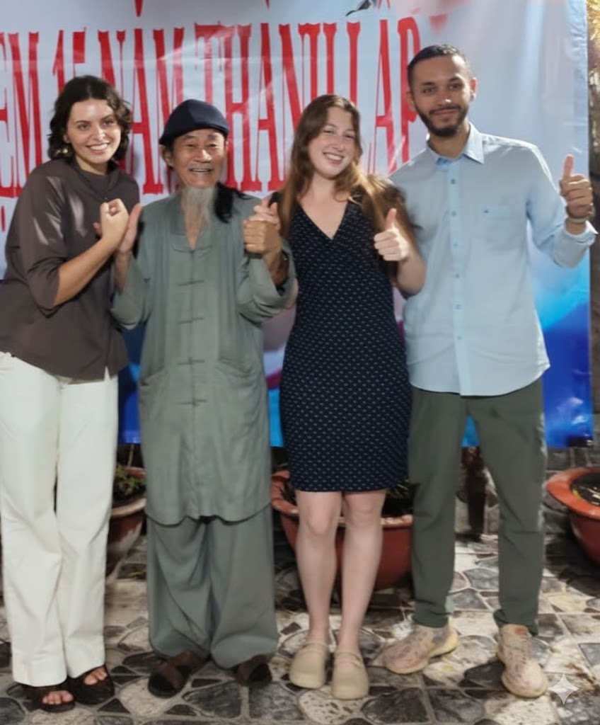 Những giáo viên không biên giới với lớp học 0 đồng - Ảnh 3. Những giáo viên không biên giới với lớp học 0 đồng - Ảnh 3.