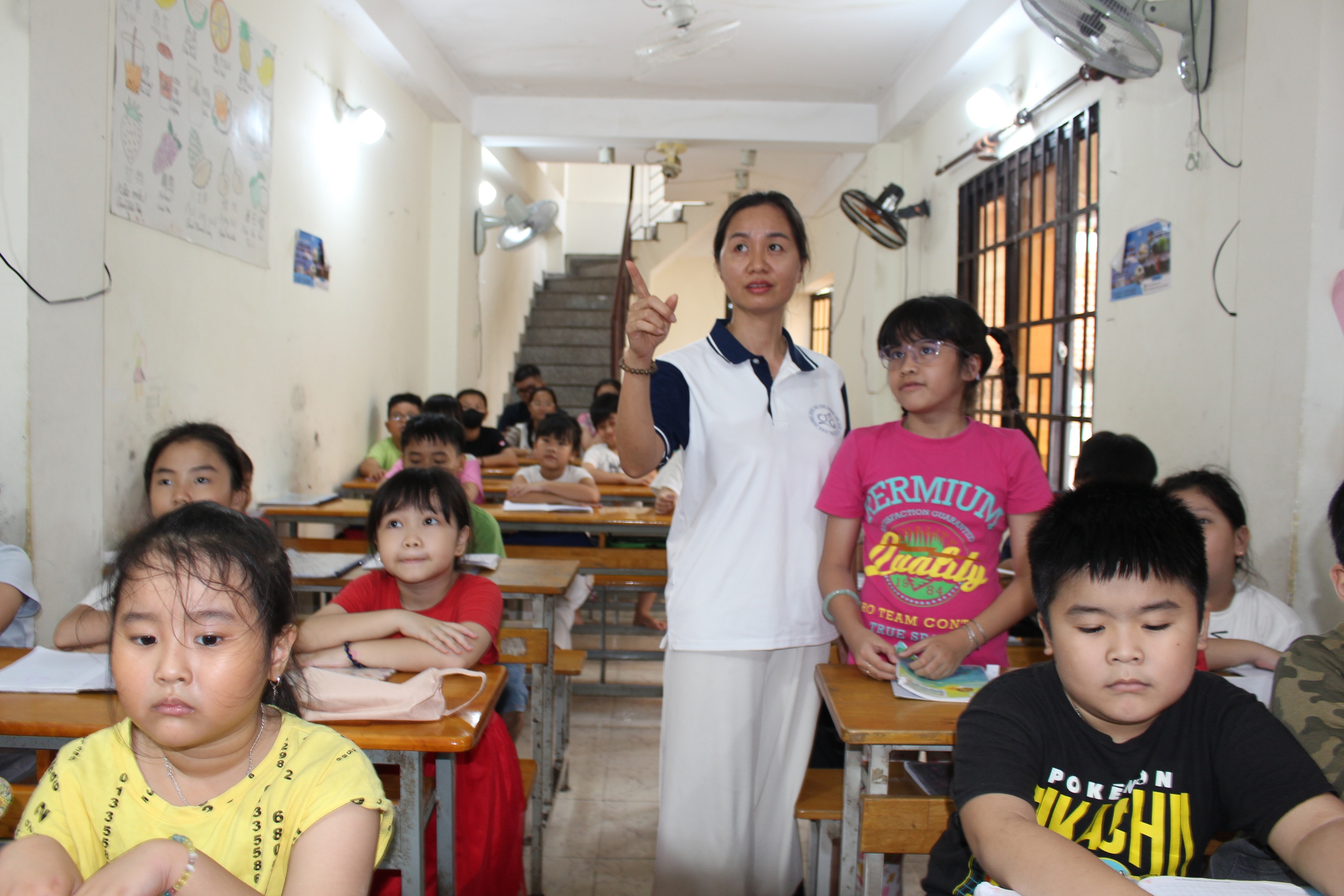 Những giáo viên không biên giới với lớp học 0 đồng - Ảnh 5. Những giáo viên không biên giới với lớp học 0 đồng - Ảnh 5.