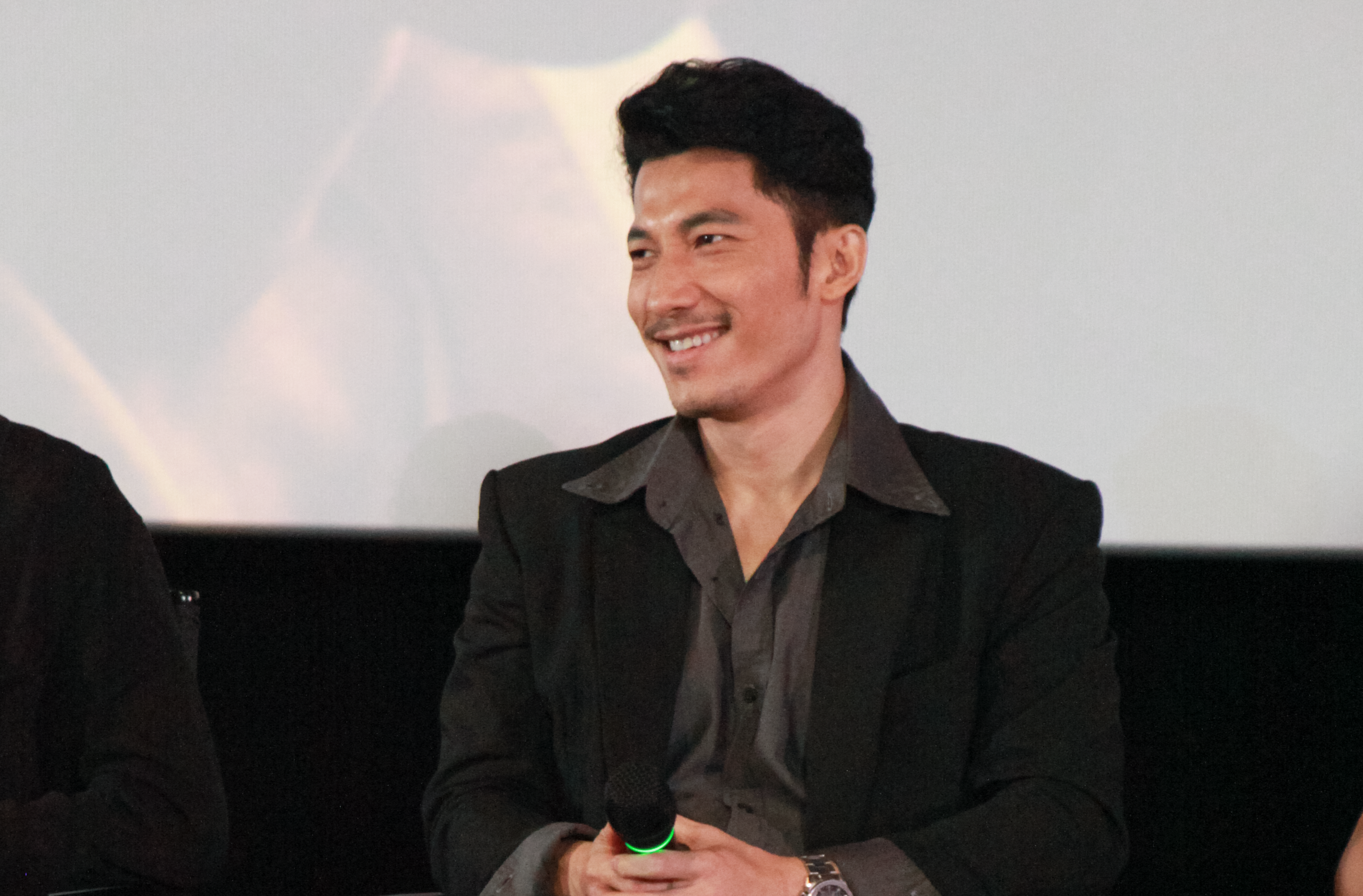 Liên Bỉnh Phát tiết lộ cảnh hôn với Đỗ Thị Hải Yến trong 'Quán Kỳ Nam' - Ảnh 1.