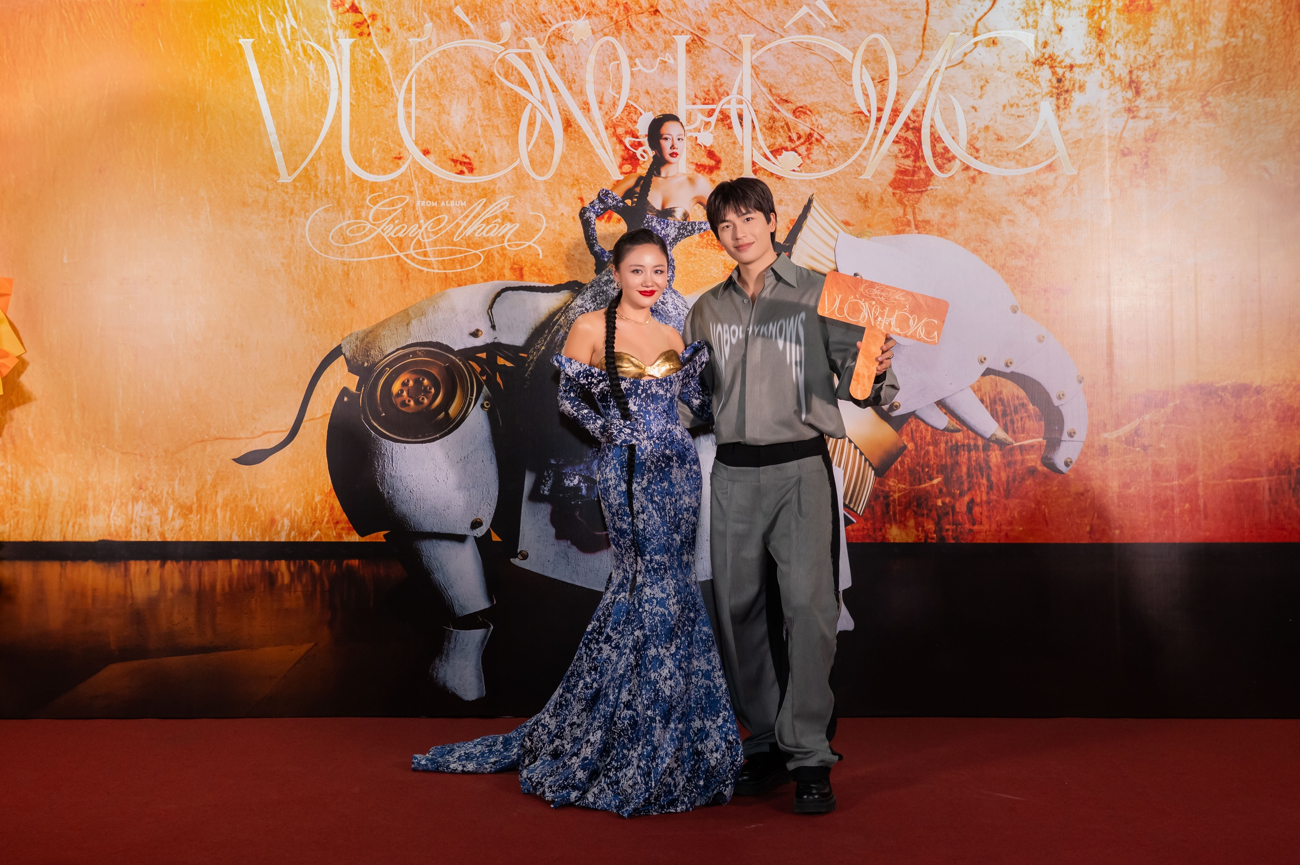 Uyển Ân mặc gợi cảm đến mừng Văn Mai Hương đón tin vui - Ảnh 8.