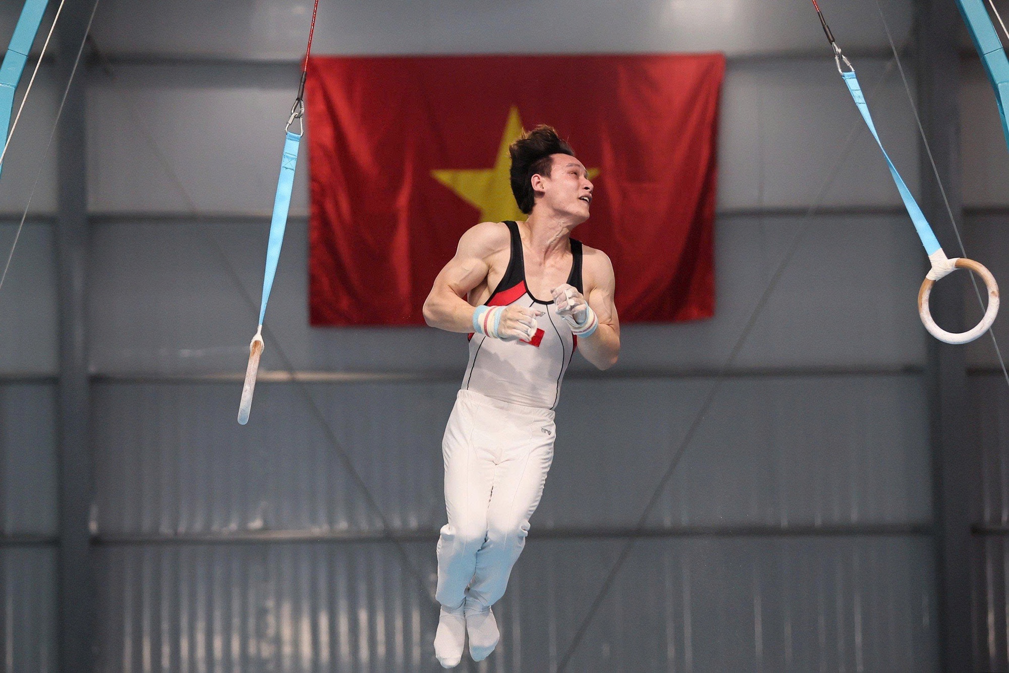 वियतनामी खेल SEA गेम्स 33 में शीर्ष 1 का लक्ष्य नहीं रख सकते - फोटो 1. Thể thao Việt Nam không thể nhắm tốp 1 SEA Games 33- Ảnh 1.