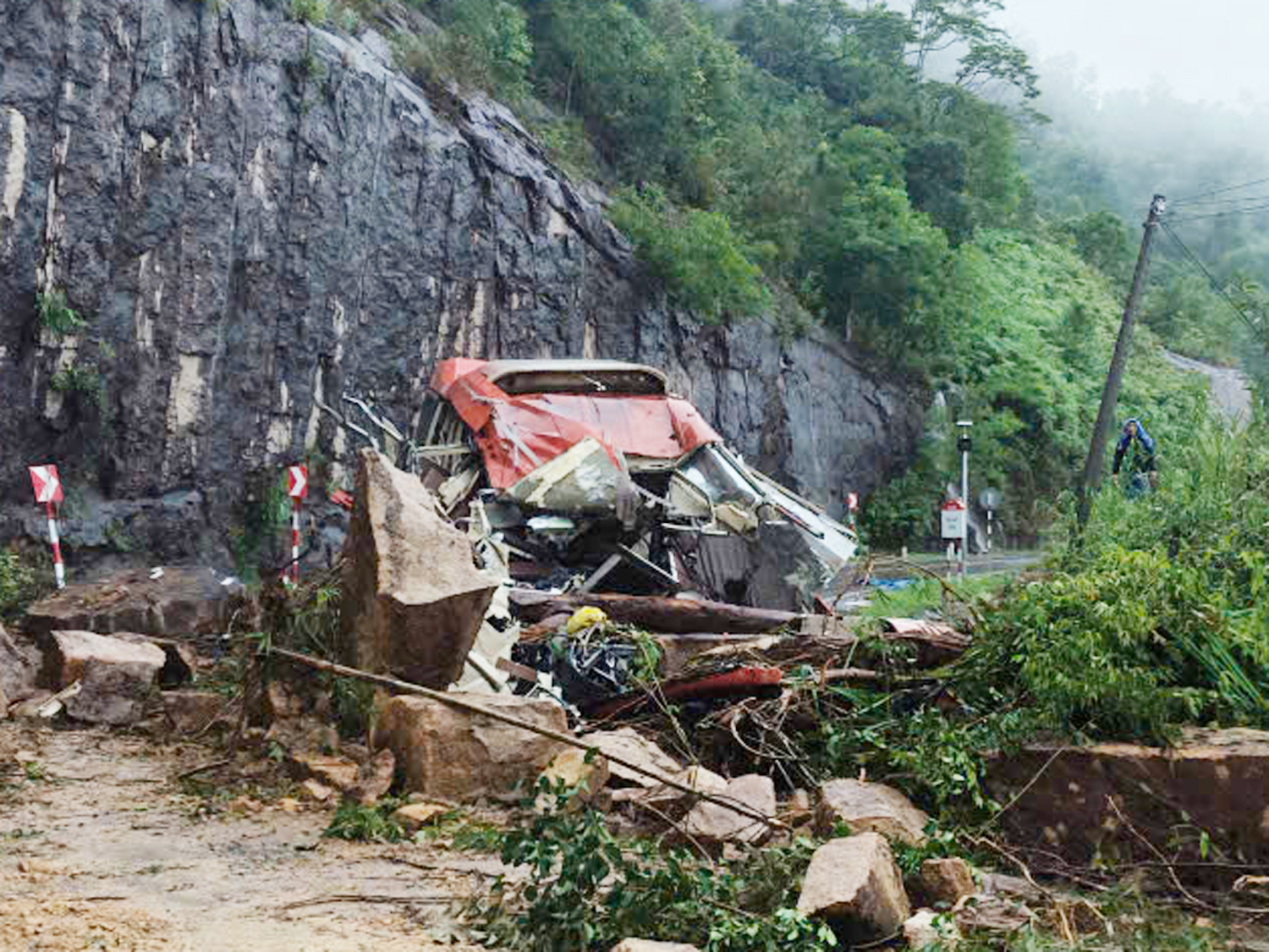 - Ảnh 3. - Ảnh 3.