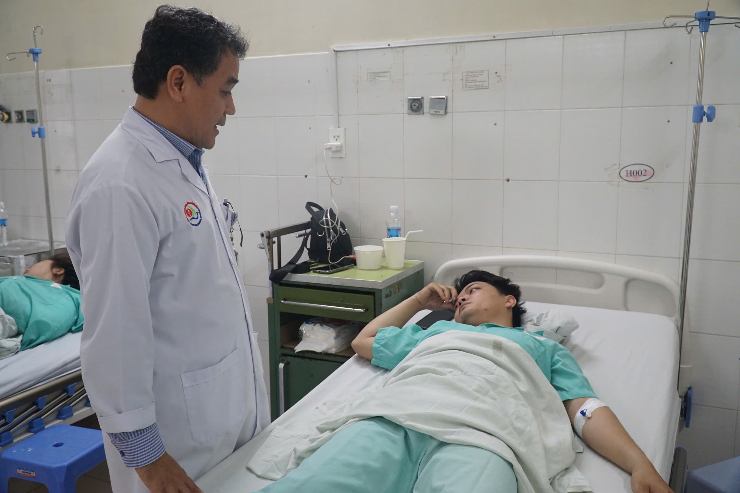 Nỗi kinh hoàng của hành khách sống sót vụ sạt lở đèo Khánh Lê - Ảnh 2.