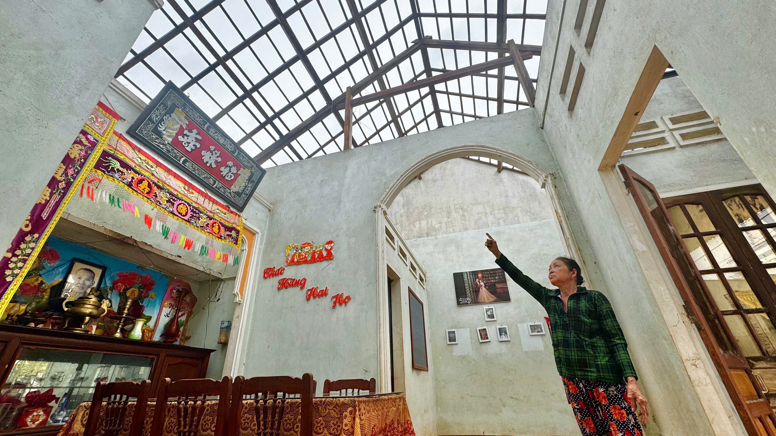 Lốc xoáy cuốn bay 25 căn nhà: ‘Gió rít từng hồi, âm thanh ầm ầm như bom nổ’- Ảnh 6. Lốc xoáy cuốn bay 25 căn nhà: ‘Gió rít từng hồi, âm thanh ầm ầm như bom nổ’- Ảnh 6.