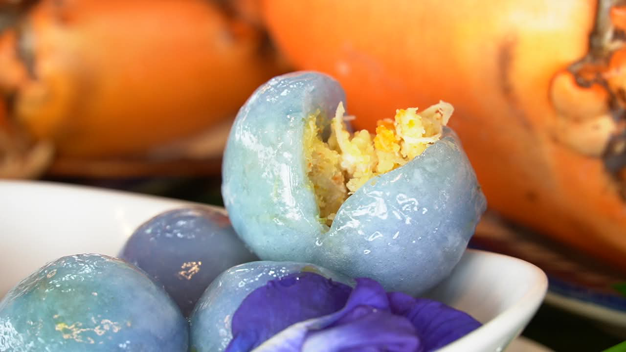 Ngỡ ngàng chè cua Cà Mau: Món 'nghe sợ' nhưng ăn vào… mê luôn- Ảnh 1.