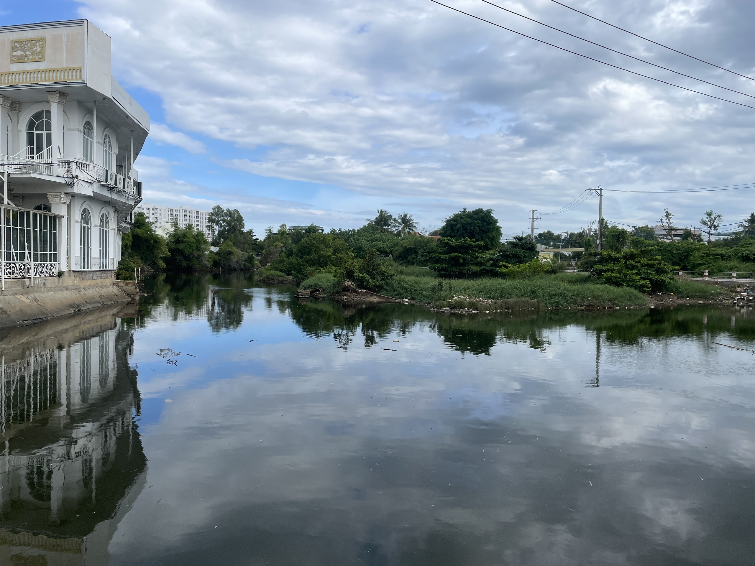 Cấp thiết giải quyết ngập lụt: Vì sao phố biển Nha Trang cứ mưa là ngập? - Ảnh 5.