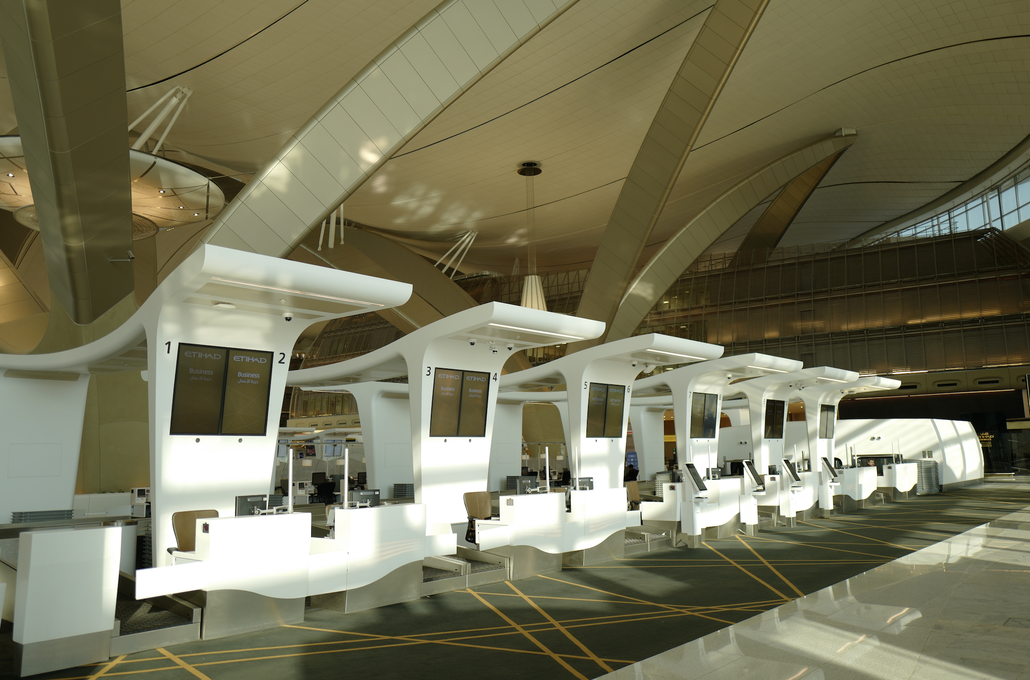 Sân bay quốc tế Zayed của UAE mở đường bay thẳng đến Hà Nội đẹp như mơ - Ảnh 1. Sân bay quốc tế Zayed của UAE mở đường bay thẳng đến Hà Nội đẹp như mơ - Ảnh 1.