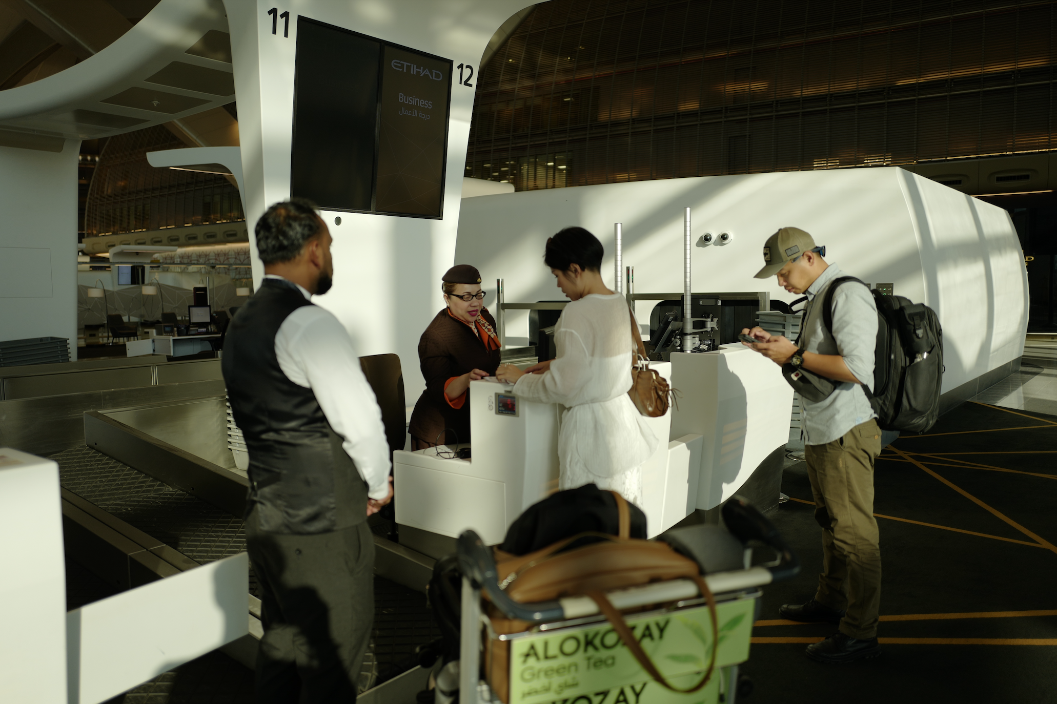 Sân bay quốc tế Zayed của UAE mở đường bay thẳng đến Hà Nội đẹp như mơ - Ảnh 2. Sân bay quốc tế Zayed của UAE mở đường bay thẳng đến Hà Nội đẹp như mơ - Ảnh 2.