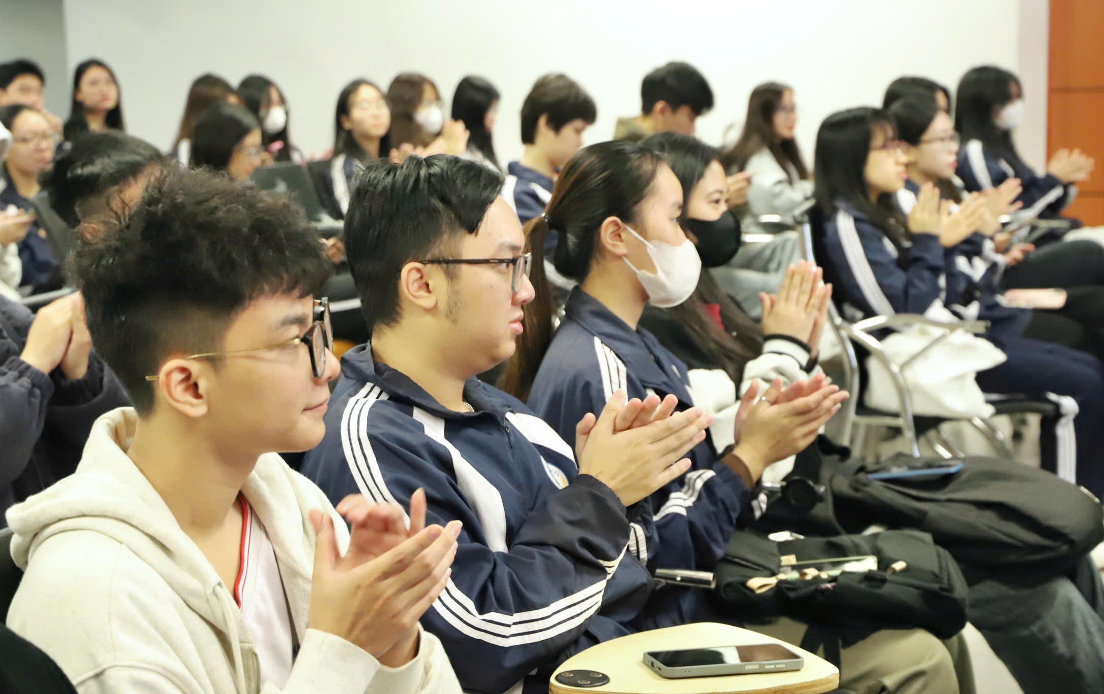 - Ảnh 2. - Ảnh 2.