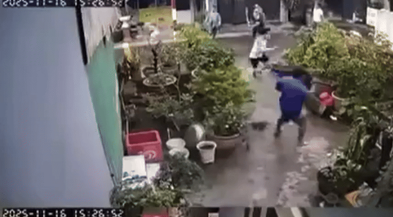 Nhóm công nhân chém nhau ở TPHCM khiến 1 người tử vong: Diễn biến vụ việc - Ảnh 1. Nhóm công nhân chém nhau ở TPHCM khiến 1 người tử vong: Diễn biến vụ việc - Ảnh 1.