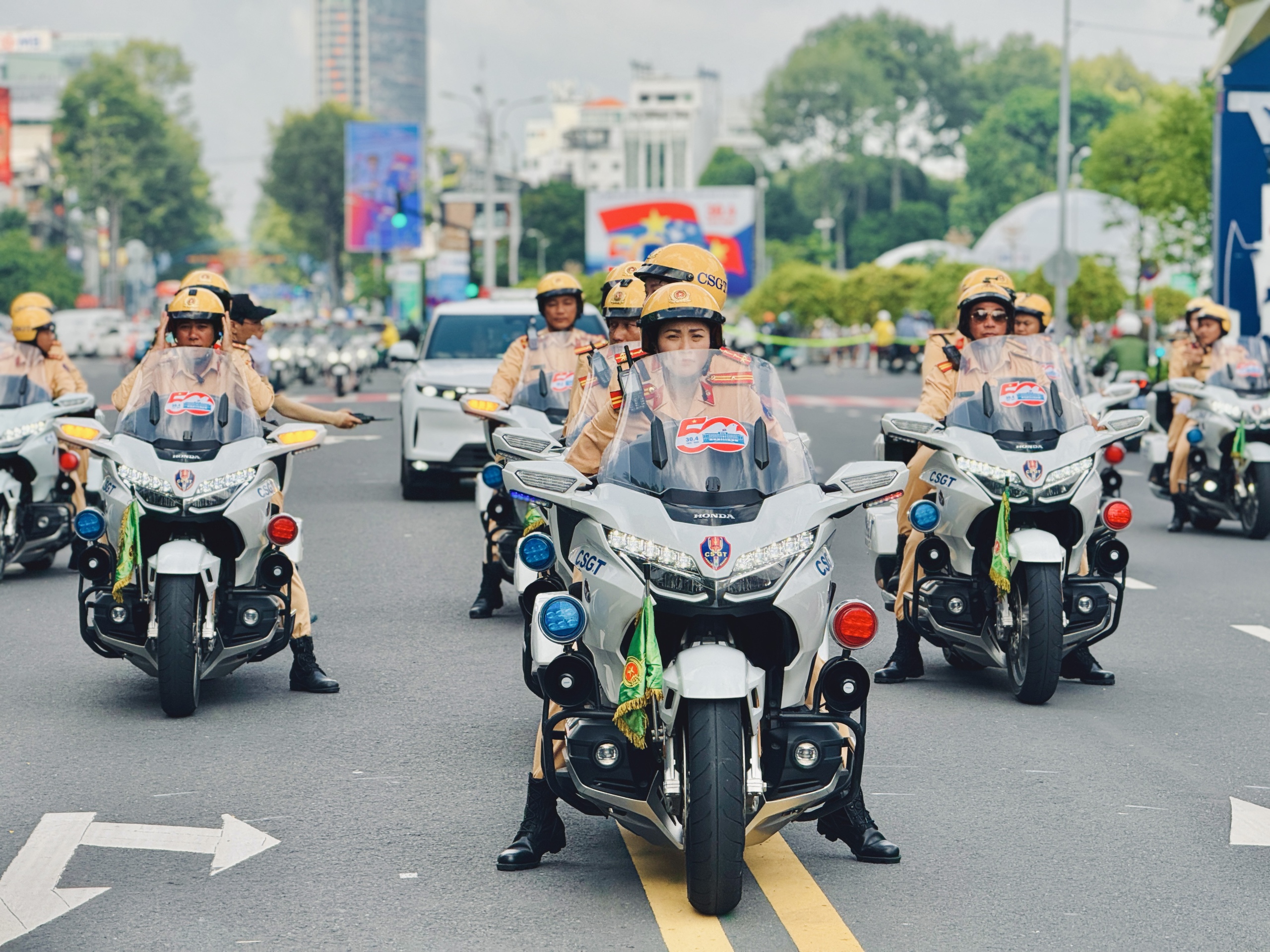 Người dân TP.HCM lưu ý: CSGT cấm xe làn ô tô đường Lê Lợi 16 ngày- Ảnh 1. Người dân TP.HCM lưu ý: CSGT cấm xe làn ô tô đường Lê Lợi 16 ngày- Ảnh 1.