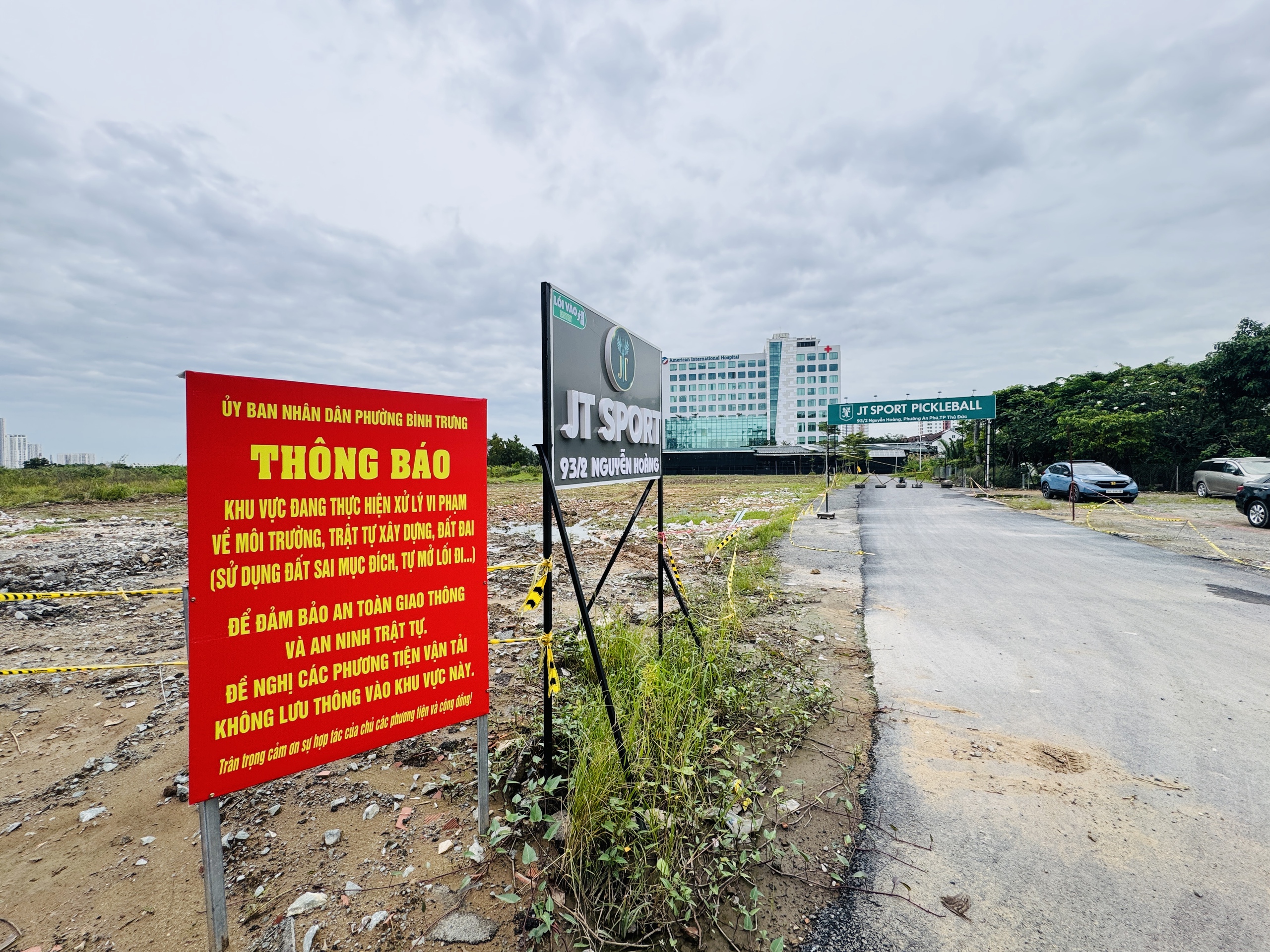 TP.HCM: Ra quân xử lý điểm nóng xây dựng không phép tại khu đô thị An Phú   - Ảnh 3.