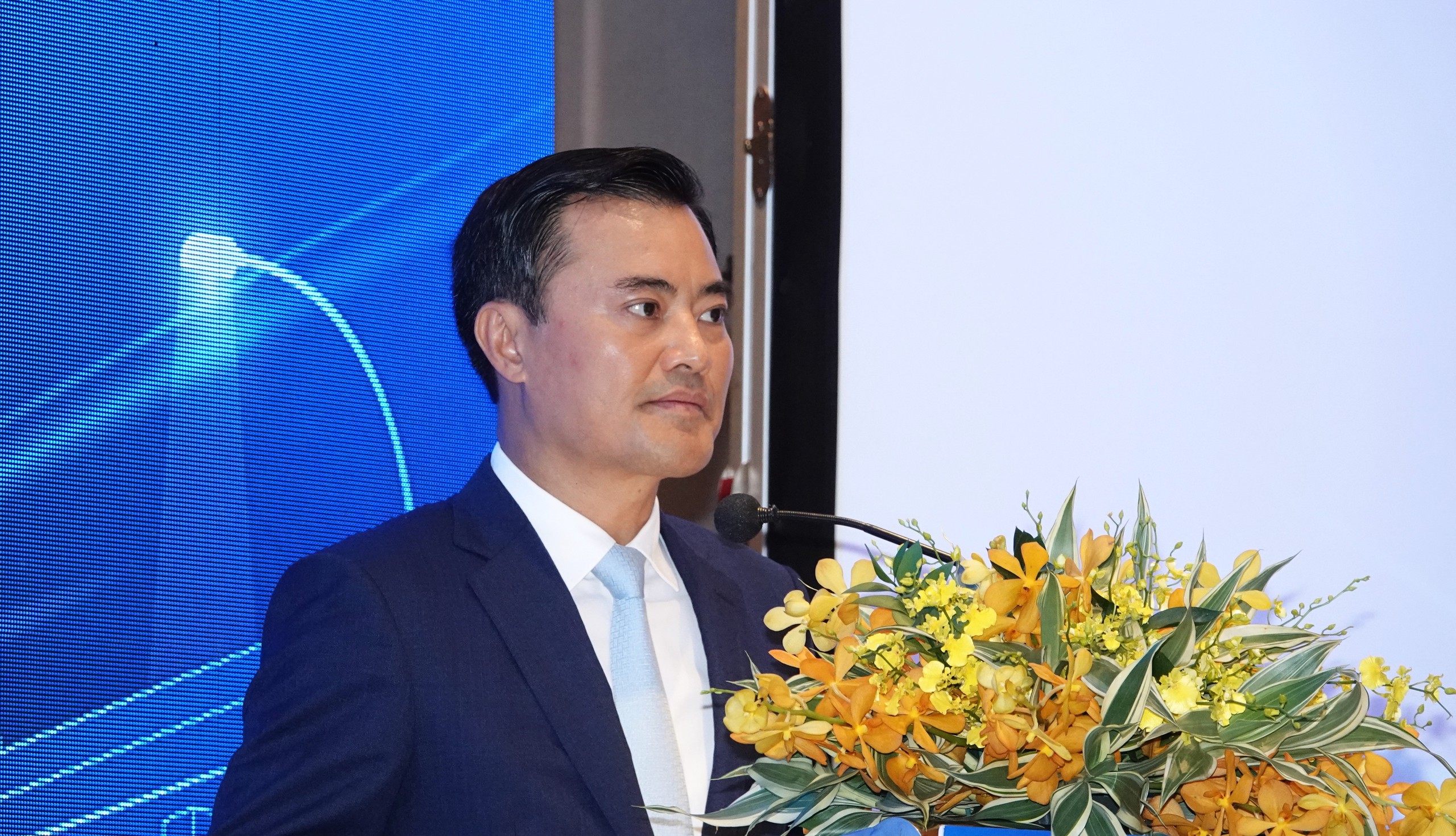 Phân công ông Nguyễn Lộc Hà xử lý công việc hằng ngày của UBND TP.HCM - Ảnh 2.