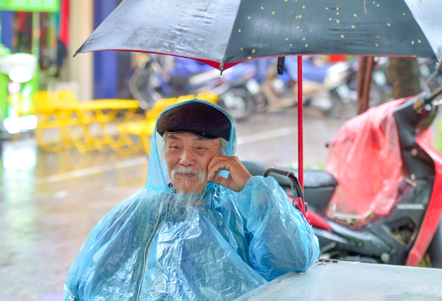 Thời tiết hôm nay 19.11: Miền Bắc rét khô, miền Trung mưa lớn 3 ngày tới- Ảnh 1. Thời tiết hôm nay 19.11: Miền Bắc rét khô, miền Trung mưa lớn 3 ngày tới- Ảnh 1.