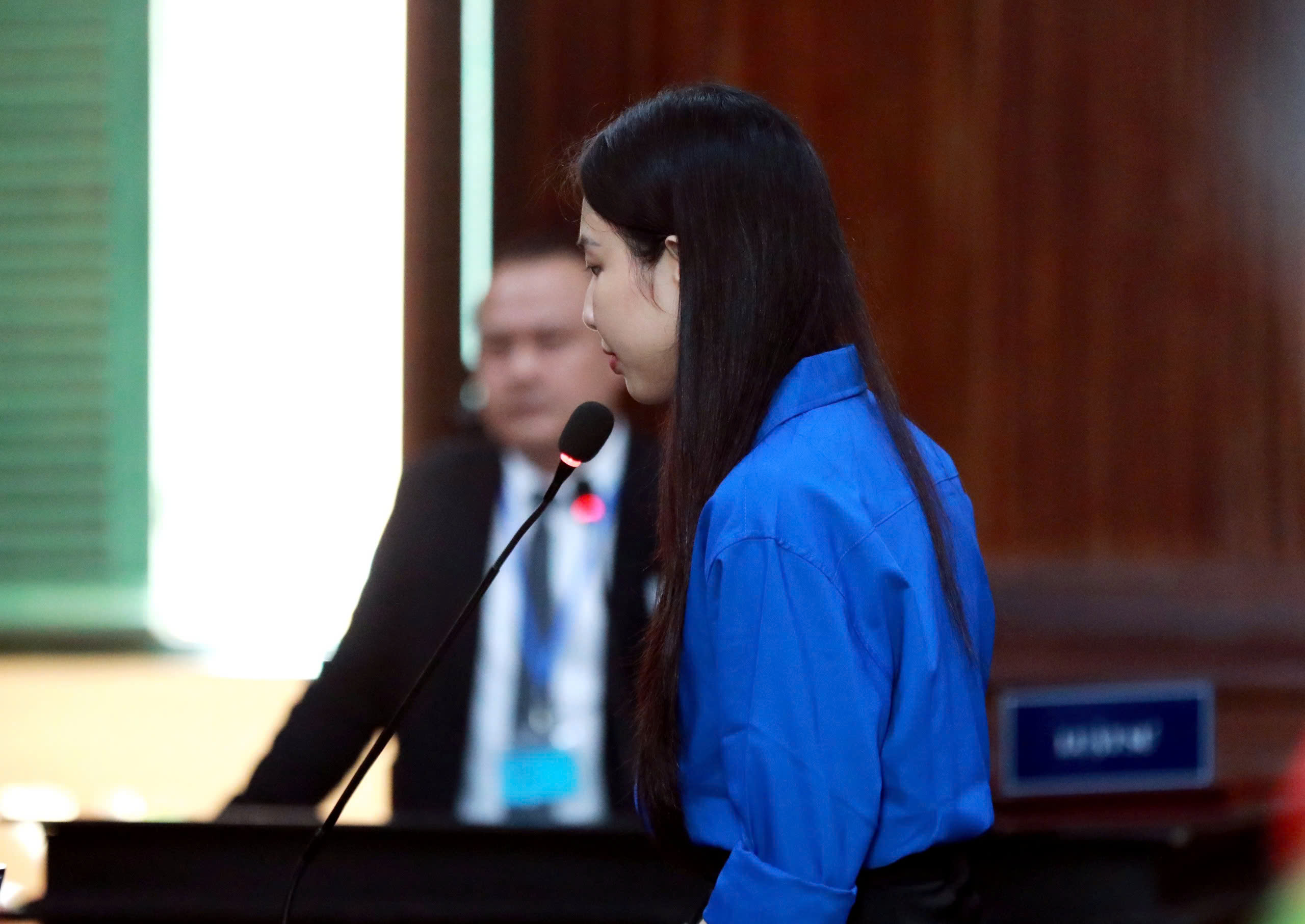 Hoa hậu Thùy Tiên khai gì về hưởng 30% lợi nhuận từ việc bán kẹo Kera? - Ảnh 1.