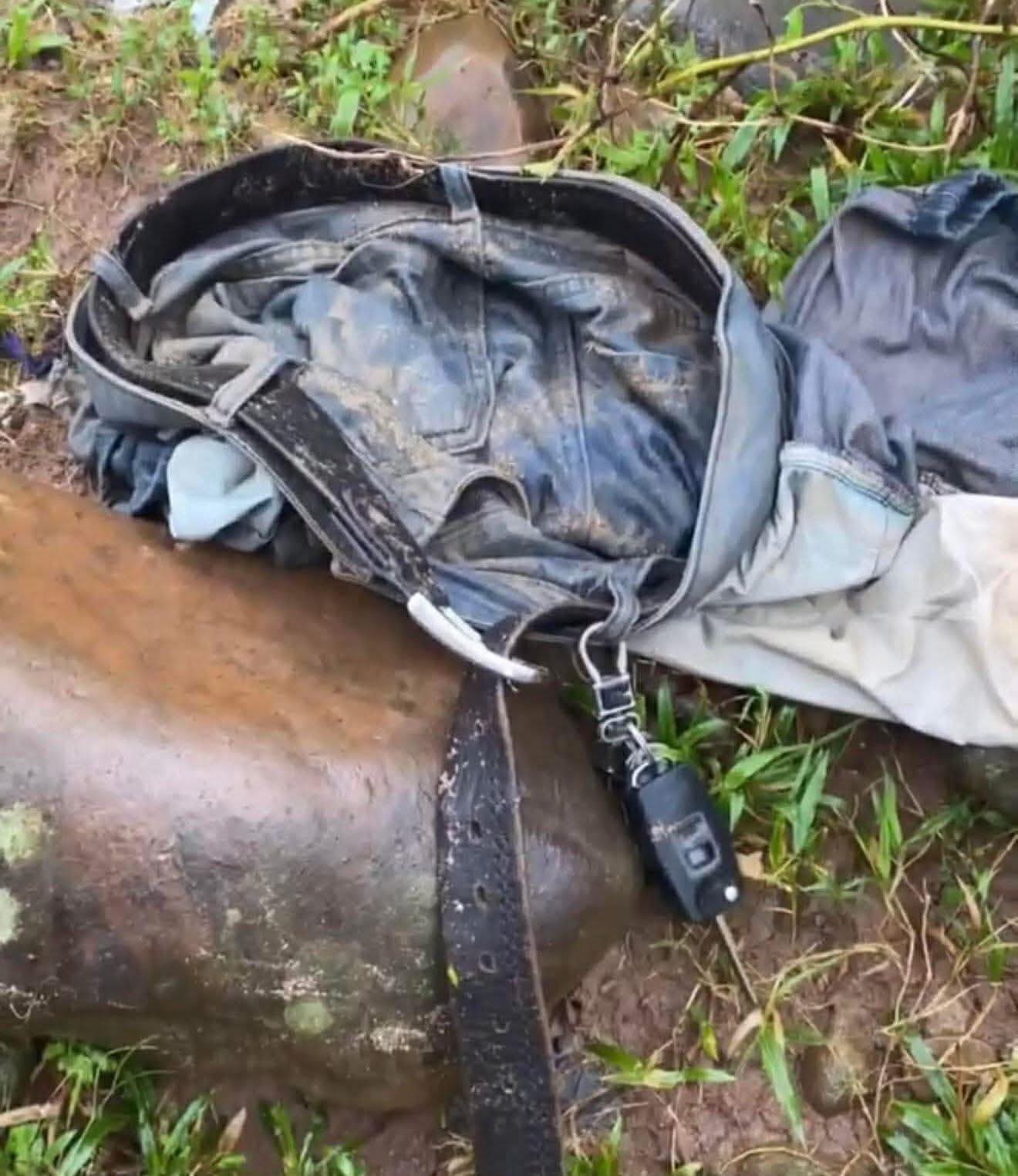 Vụ tài xế vượt ngầm tràn bị lũ cuốn: Bác thông tin tìm thấy tài xế- Ảnh 2. Vụ tài xế vượt ngầm tràn bị lũ cuốn: Bác thông tin tìm thấy tài xế- Ảnh 2.