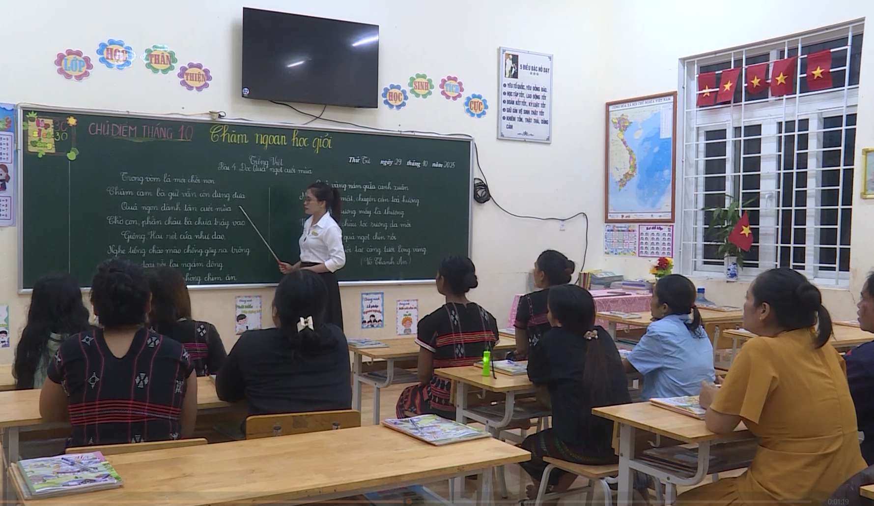 Längtan efter att skriva mitt eget namn - Foto 7. Khát vọng muốn tự tay… viết tên mình- Ảnh 7.