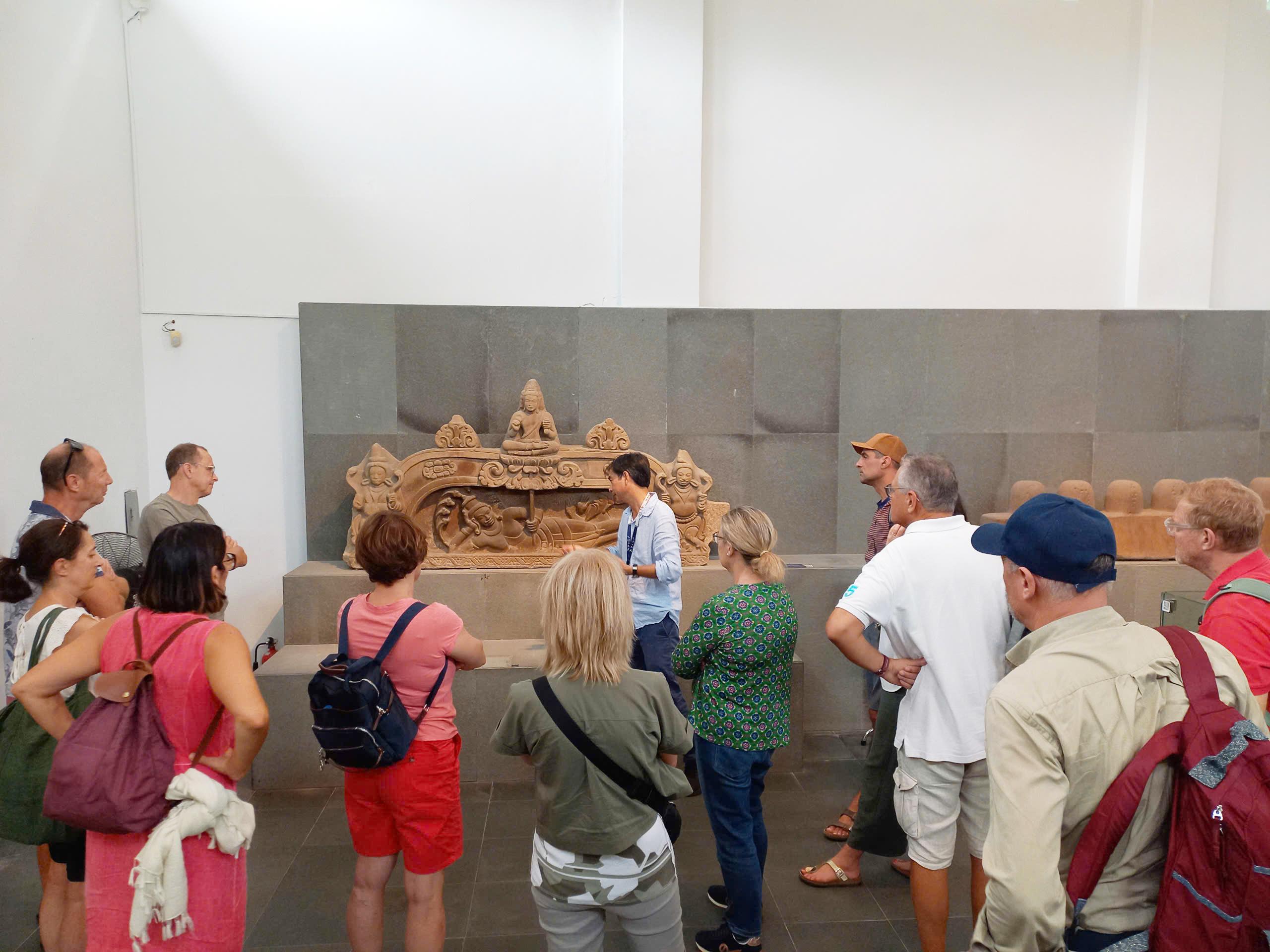 ការបង្ហាញរូបសំណាកព្រះពោធិសត្វតារ៉ាជាលើកទី១ - រូបថត ១៧. Lần đầu trưng bày bảo vật quốc gia tượng Bồ tát Tara hoàn chỉnh - Ảnh 17.