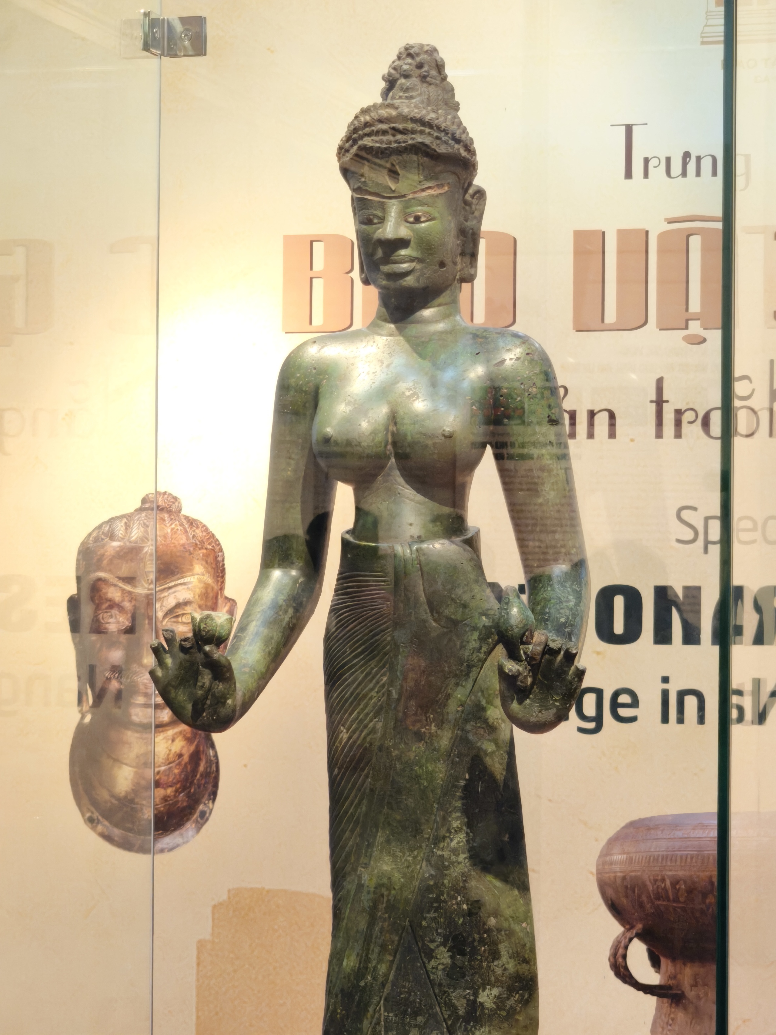 Lần đầu trưng bày bảo vật quốc gia tượng Bồ tát Tara hoàn chỉnh - Ảnh 9.