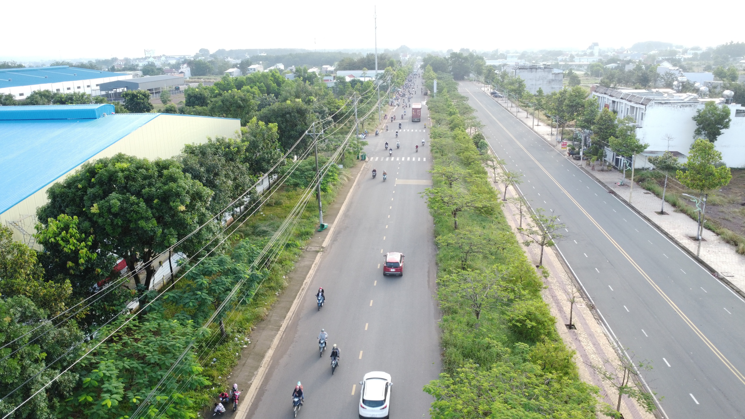 Biển báo 20 km/giờ ở Đồng Nai, tài xế than 'không chạy được'- Ảnh 3.