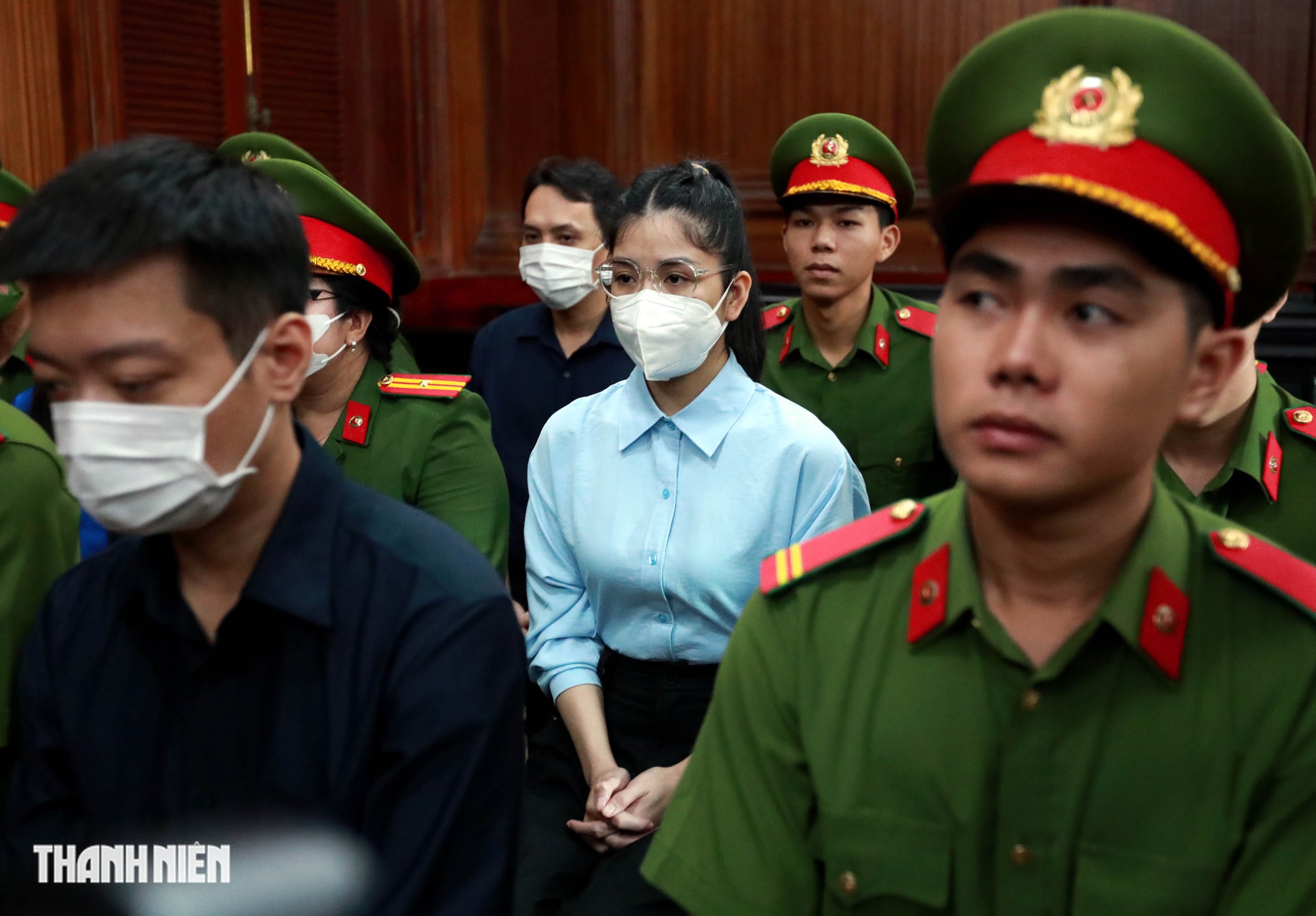 Hoa hậu thùy Tiên và Quang Linh Vlogs bị xét xử sơ thẩm về tội lừa dối khách hàng - Ảnh 7.