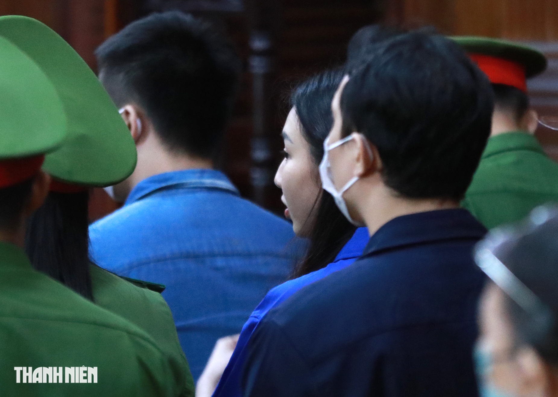 Hoa hậu thùy Tiên và Quang Linh Vlogs bị xét xử sơ thẩm về tội lừa dối khách hàng - Ảnh 4.