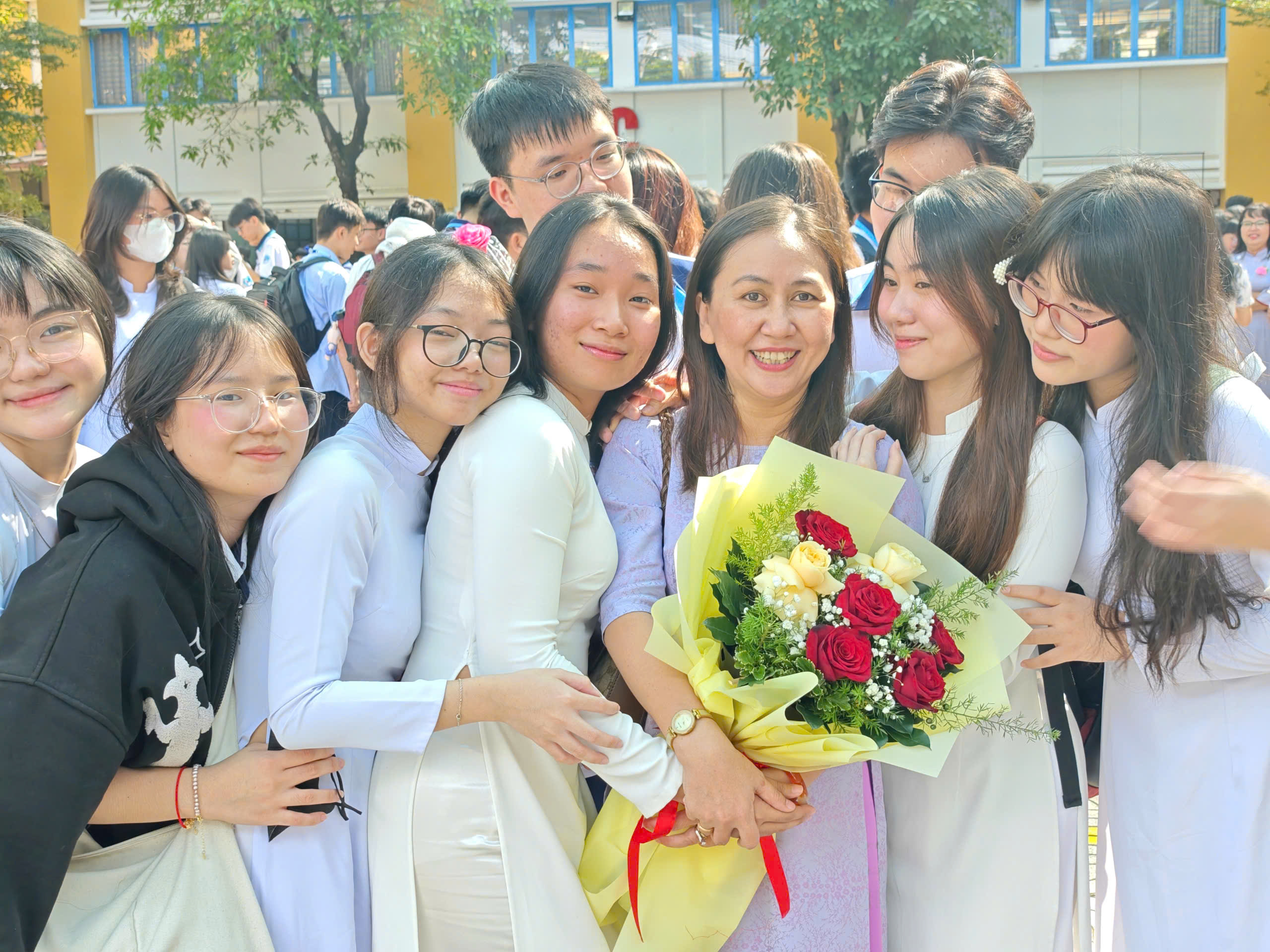 TP.HCM đưa yêu cầu về đạo đức nhà giáo thành tiêu chí giám sát, khen thưởng- Ảnh 1.