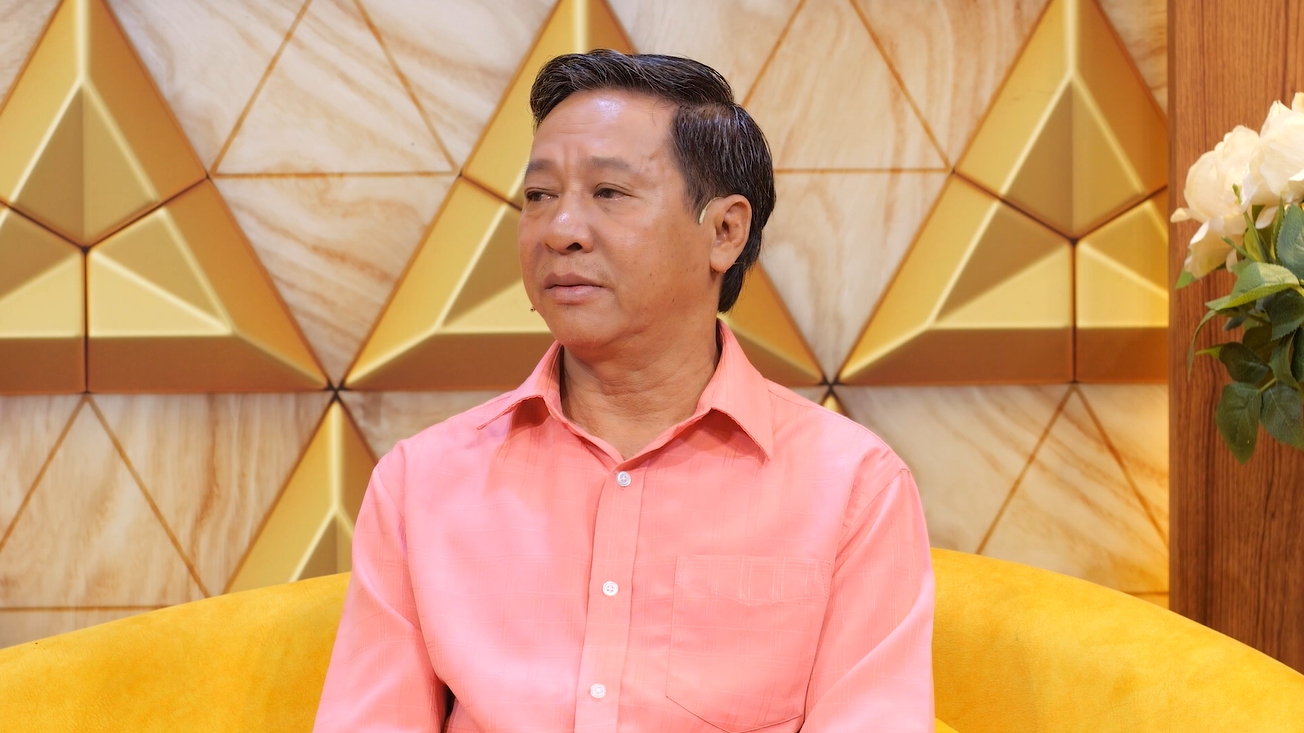 Bị nhà gái cấm cản, người đàn ông quyết bỏ nghề tài xế để cưới được vợ - Ảnh 1.