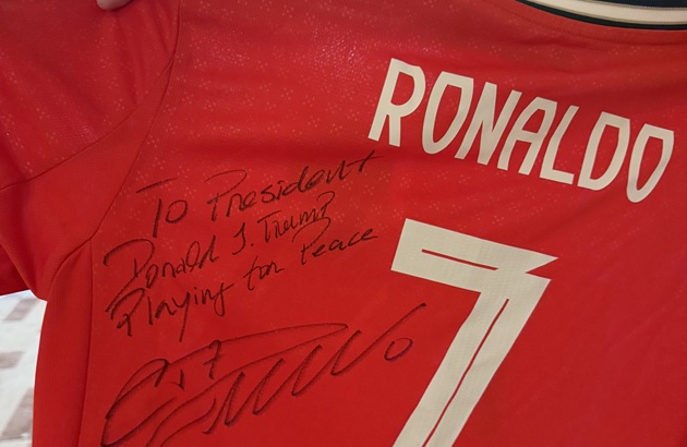 Ronaldo dự tiệc tại Nh&agrave; Trắng, được Tổng thống Trump ca ngợi - Ảnh 4.