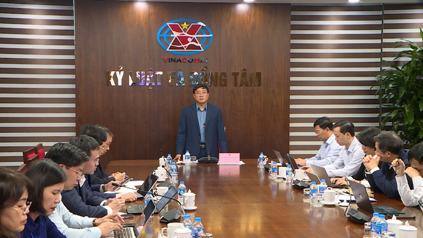 TKV yêu cầu rà soát, tháo gỡ điểm nghẽn, hoàn thành kế hoạch đầu tư 2025 - Ảnh 1.