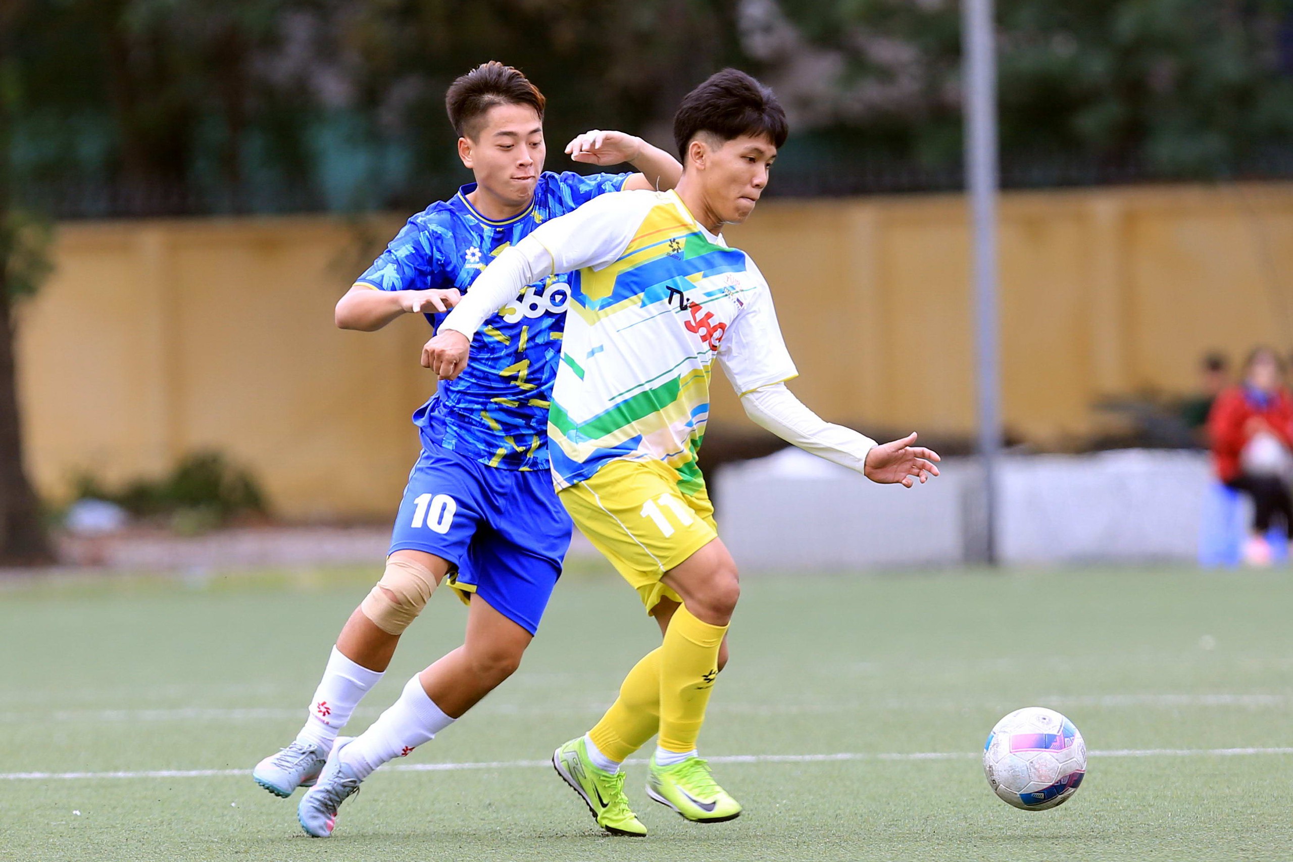 Trường ĐH Thủy Lợi và HUPES thắng tưng bừng, nhiều đội 'cóng' vì thời tiết quá lạnh- Ảnh 8. Trường ĐH Thủy Lợi và HUPES thắng tưng bừng, nhiều đội 'cóng' vì thời tiết quá lạnh- Ảnh 8.