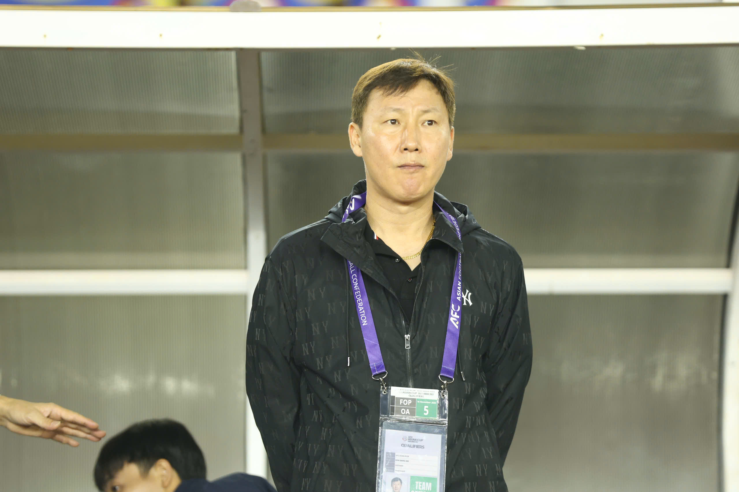 HLV Kim Sang-sik thở dài: 'Đội tuyển Việt Nam đã phân tích kỹ Lào, vậy mà vẫn…’- Ảnh 1. HLV Kim Sang-sik thở dài: 'Đội tuyển Việt Nam đã phân tích kỹ Lào, vậy mà vẫn…’- Ảnh 1.