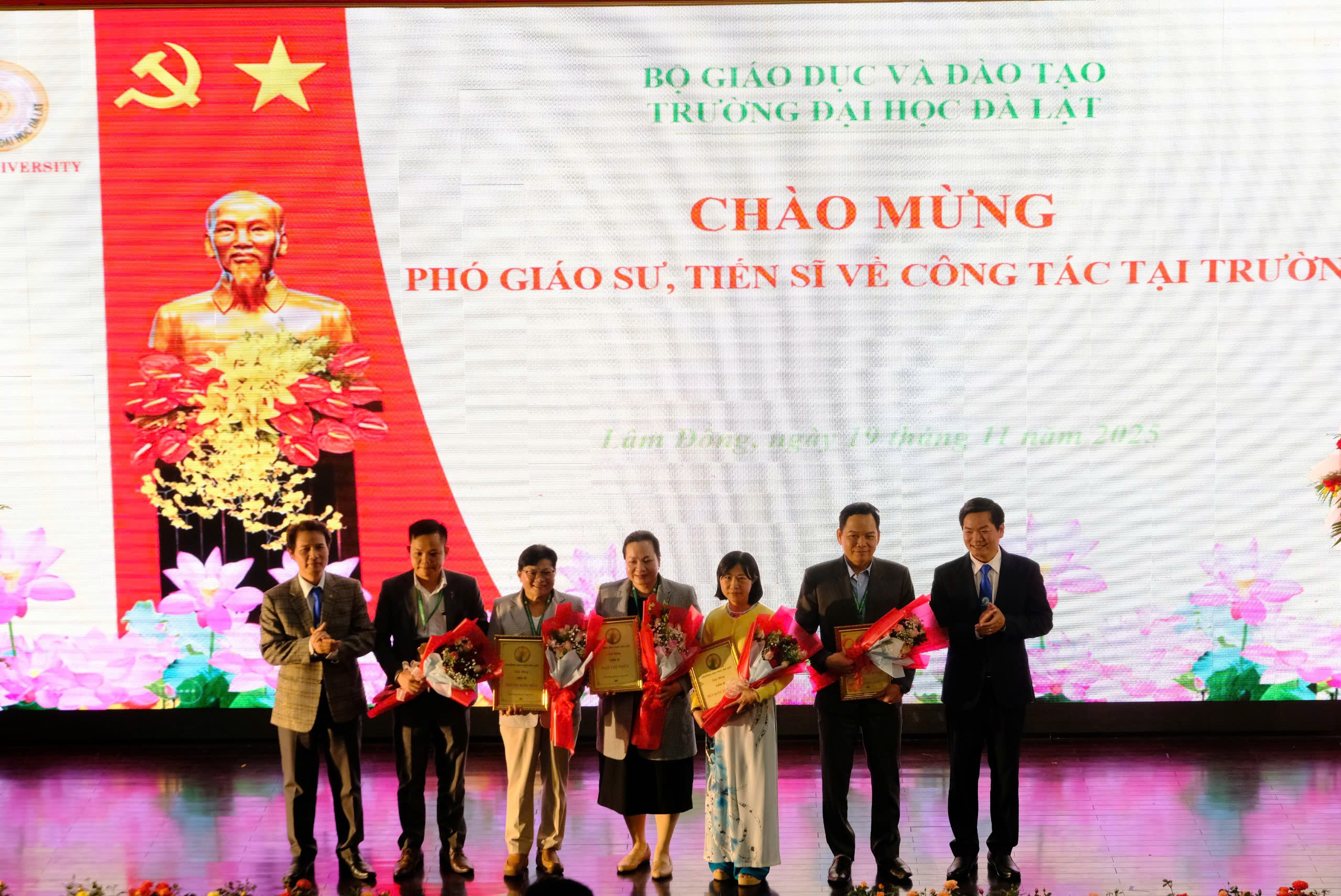 Trường ĐH Đà Lạt có thêm 5 phó giáo sư, 6 tiến sĩ  - Ảnh 2.