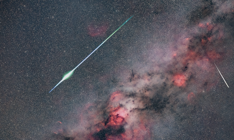 Tối nay người Việt ngắm hai trận mưa sao băng trước thềm cực đại - Ảnh 3.