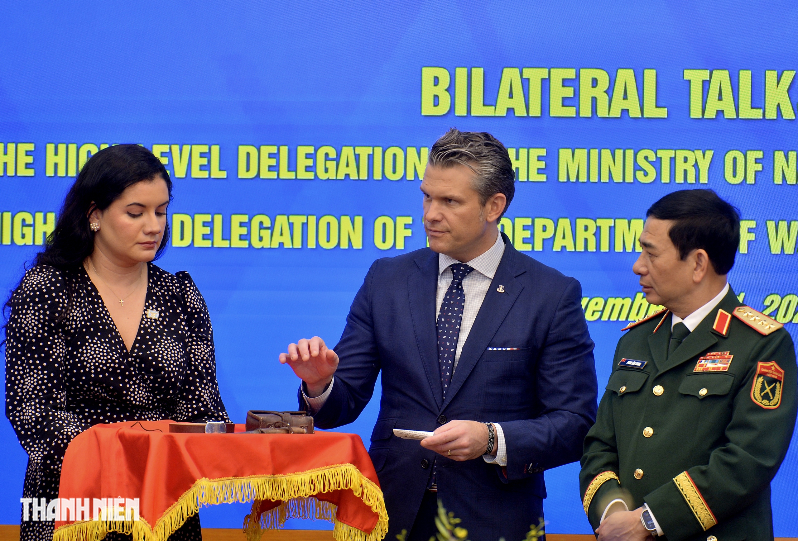 Đại tướng Phan Văn Giang hội đàm với Bộ trưởng Bộ Chiến tranh Mỹ- Ảnh 9.