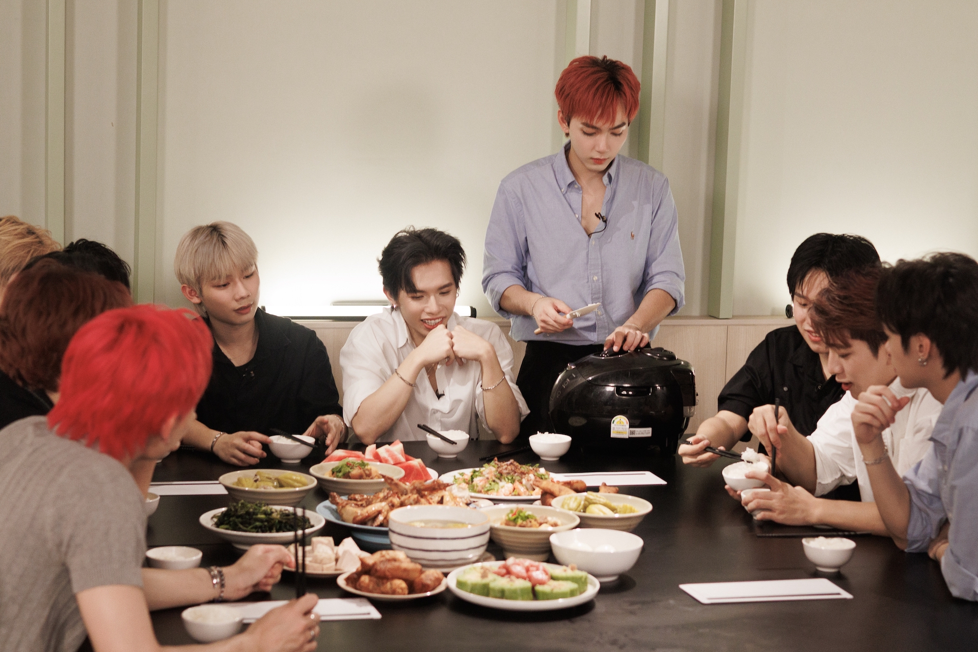 Thêm 2 nhóm nhạc quốc tế đối đầu top 11 'Tân binh toàn năng'- Ảnh 2.