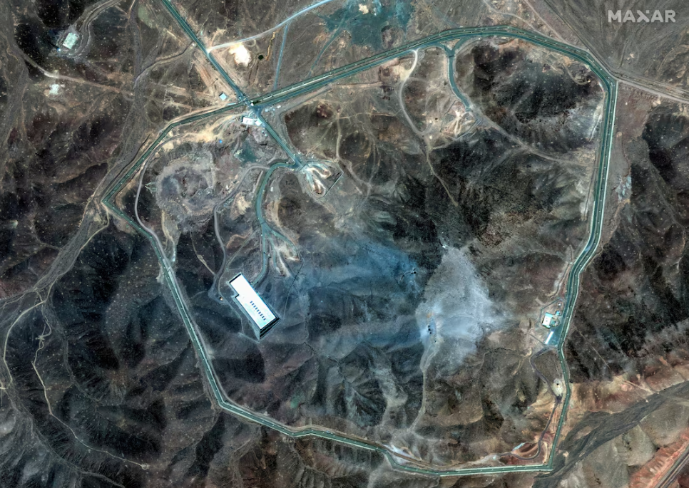 Iran xây lại cơ sở hạt nhân kiên cố hơn sau tấn công của Mỹ và Israel - Ảnh 1.