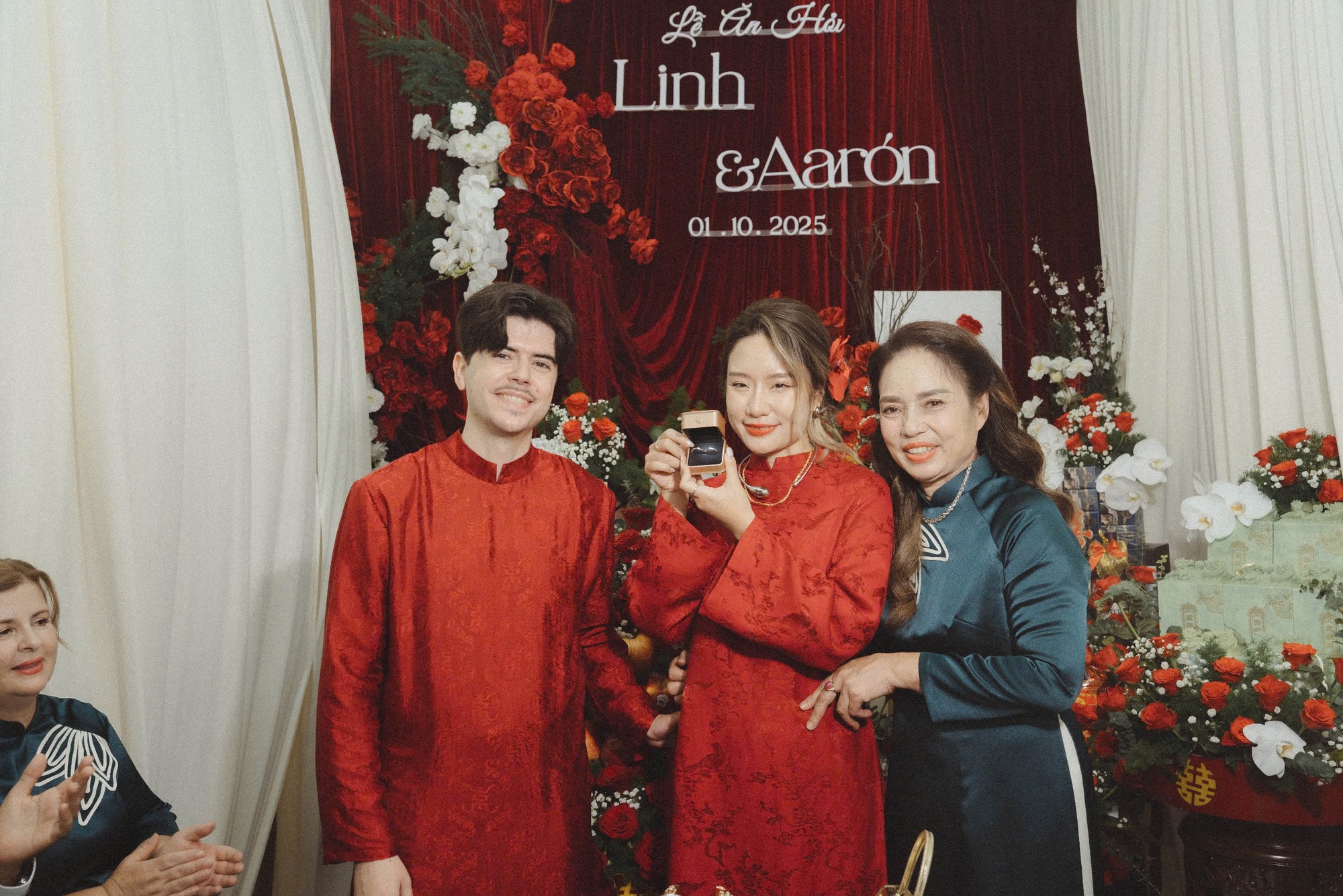 Tình yêu Việt - Tây Ban Nha giữa lòng Hà Nội - Ảnh 1. Tình yêu Việt - Tây Ban Nha giữa lòng Hà Nội - Ảnh 1.