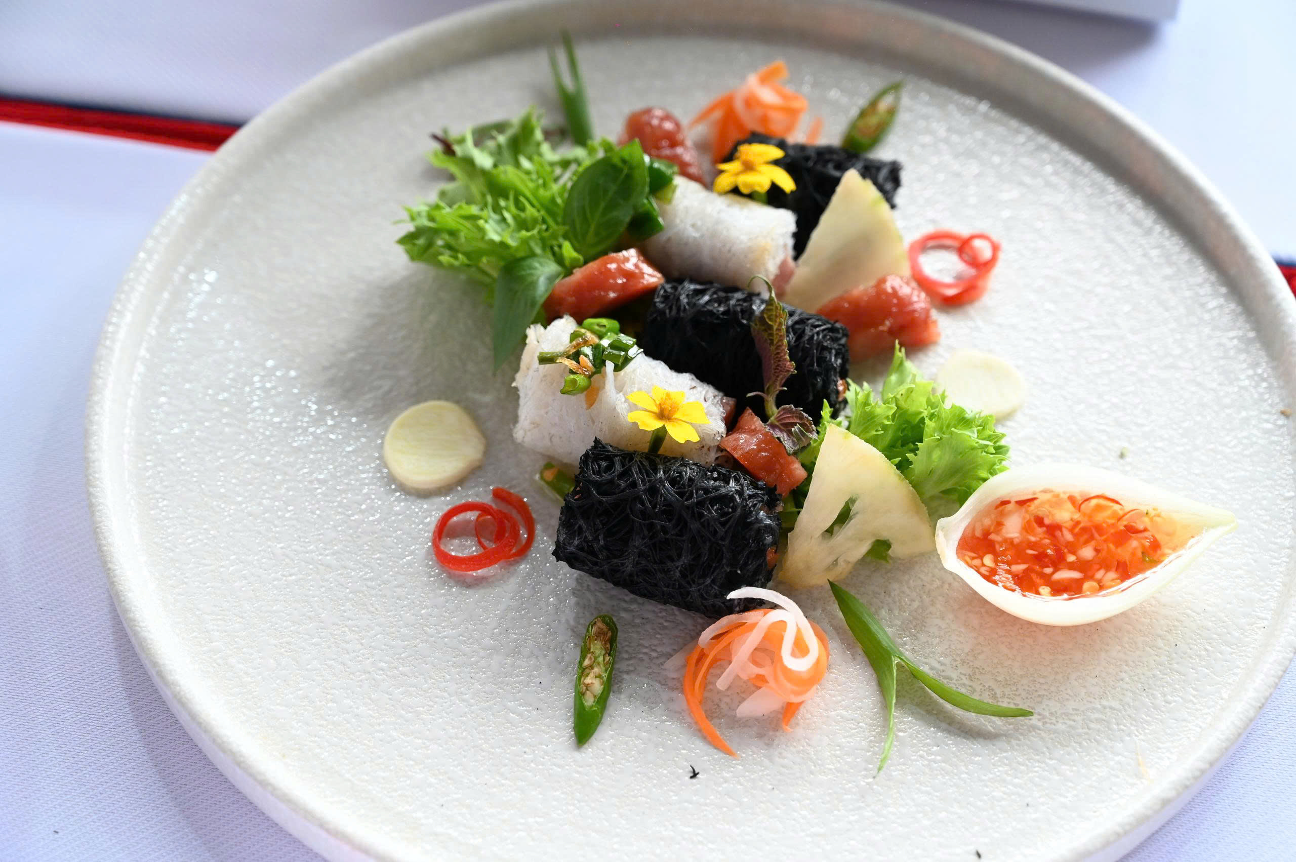 Pizza hủ tiếu và 100 món ngon từ sợi gạo tại TP Hồ Chí Minh - Ảnh 2.