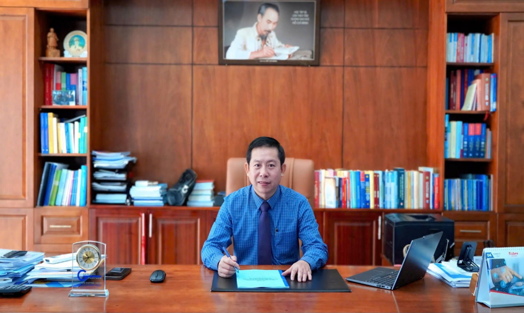 Giữ lửa đạo đức giảng viên trường Đảng trong kỷ nguyên số  - Ảnh 2.