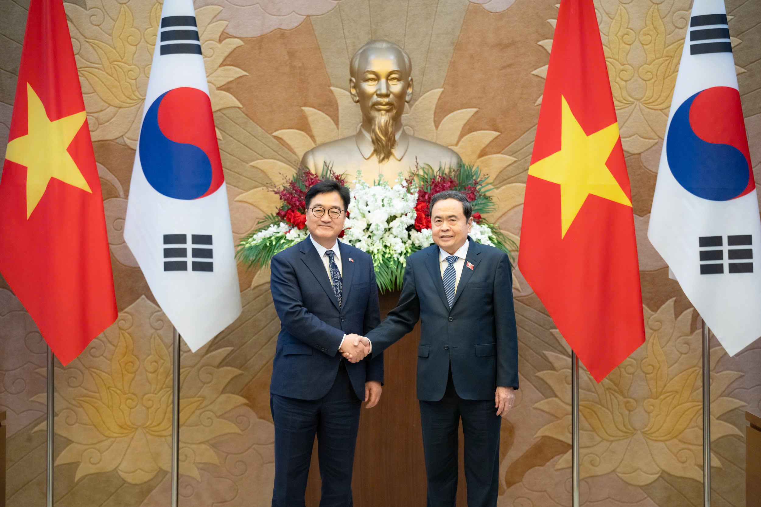 Προώθηση της συνεργασίας μεταξύ των Εθνικών Συνελεύσεων του Βιετνάμ και της Κορέας - Φωτογραφία 1. Thúc đẩy hợp tác Quốc hội Việt Nam - Hàn Quốc- Ảnh 1.