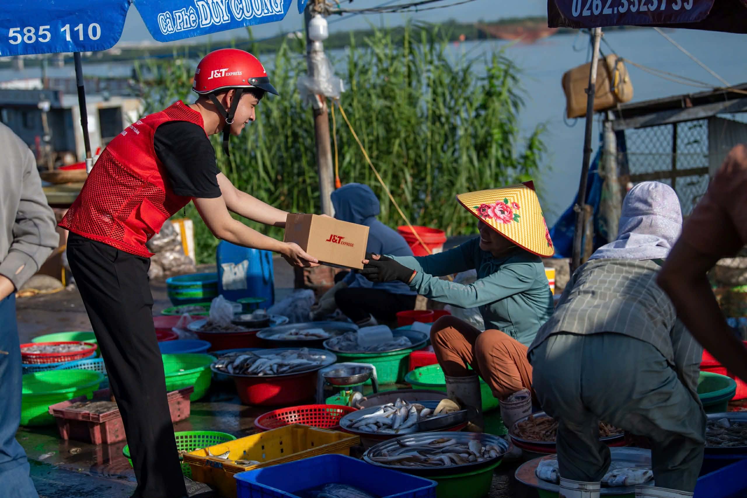 Công nghệ gửi hàng 'đa chạm' đang thay đổi thói quen người dùng - Ảnh 1.