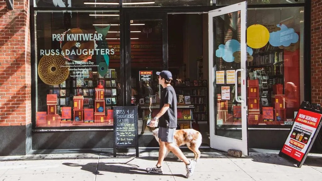 Phố đêm ở quận 4 cũ bất ngờ vào top 10 con đường hấp dẫn nhất thế giới - Ảnh 9.