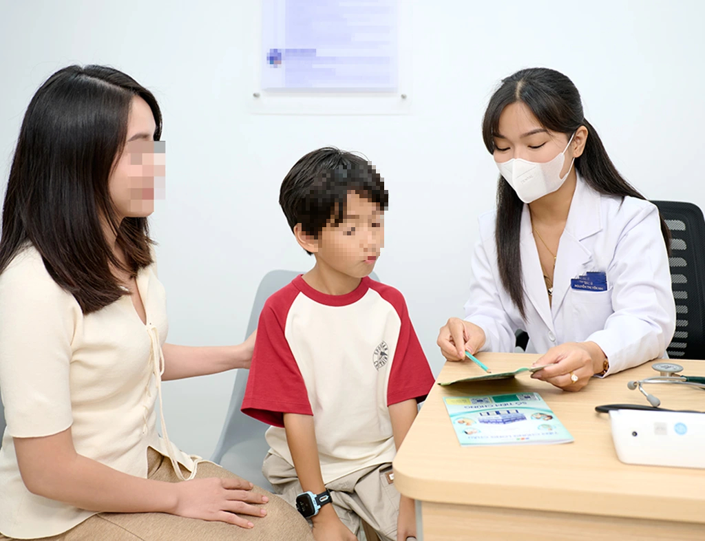 Số Ca Mắc Tay Chân Miệng Tăng: Bác Sĩ Chỉ Rõ Nguy Cơ Và Cách Phòng Bệnh Số Ca Mắc Tay Chân Miệng Tăng: Bác Sĩ Chỉ Rõ Nguy Cơ Và Cách Phòng Bệnh - Ảnh 1.