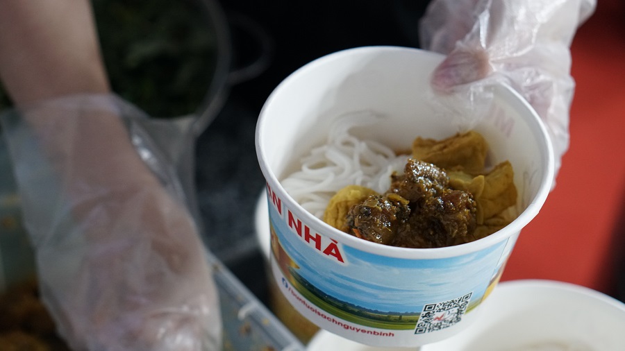 Siết chặt an toàn thực phẩm ở ngày hội món ngon từ bún ở TP.HCM- Ảnh 6.