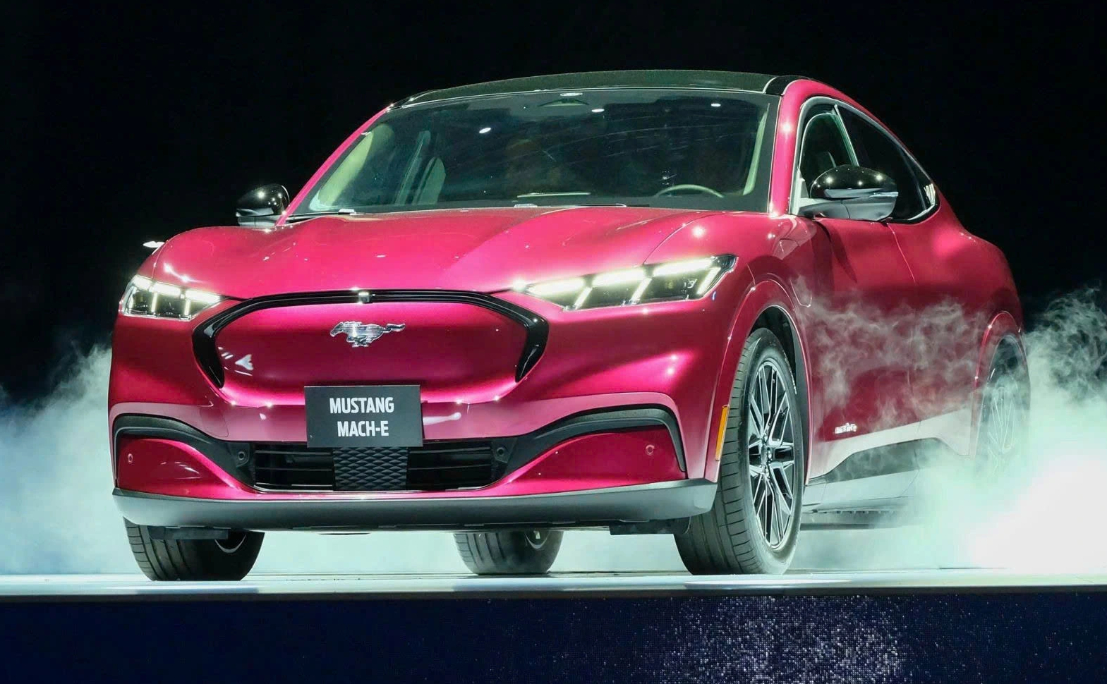 10 ô tô bán ít nhất Việt Nam tháng 12.2025: Xe Nhật, xe Hàn áp đảo - Ảnh 2.