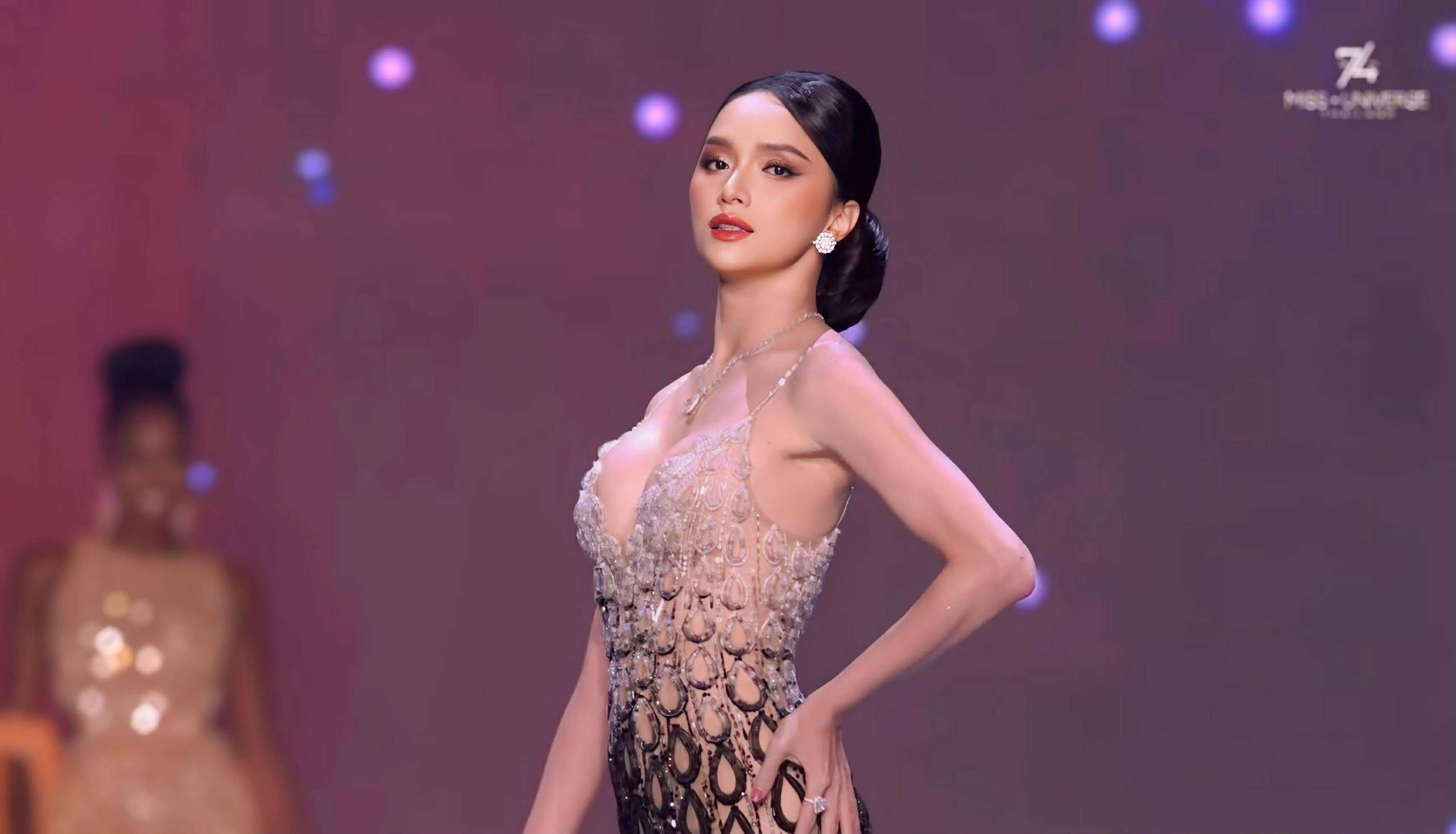 Hương Giang và loạt đối thủ quốc tế đọ sắc nóng bỏng ở bán kết Miss Universe - Ảnh 3.