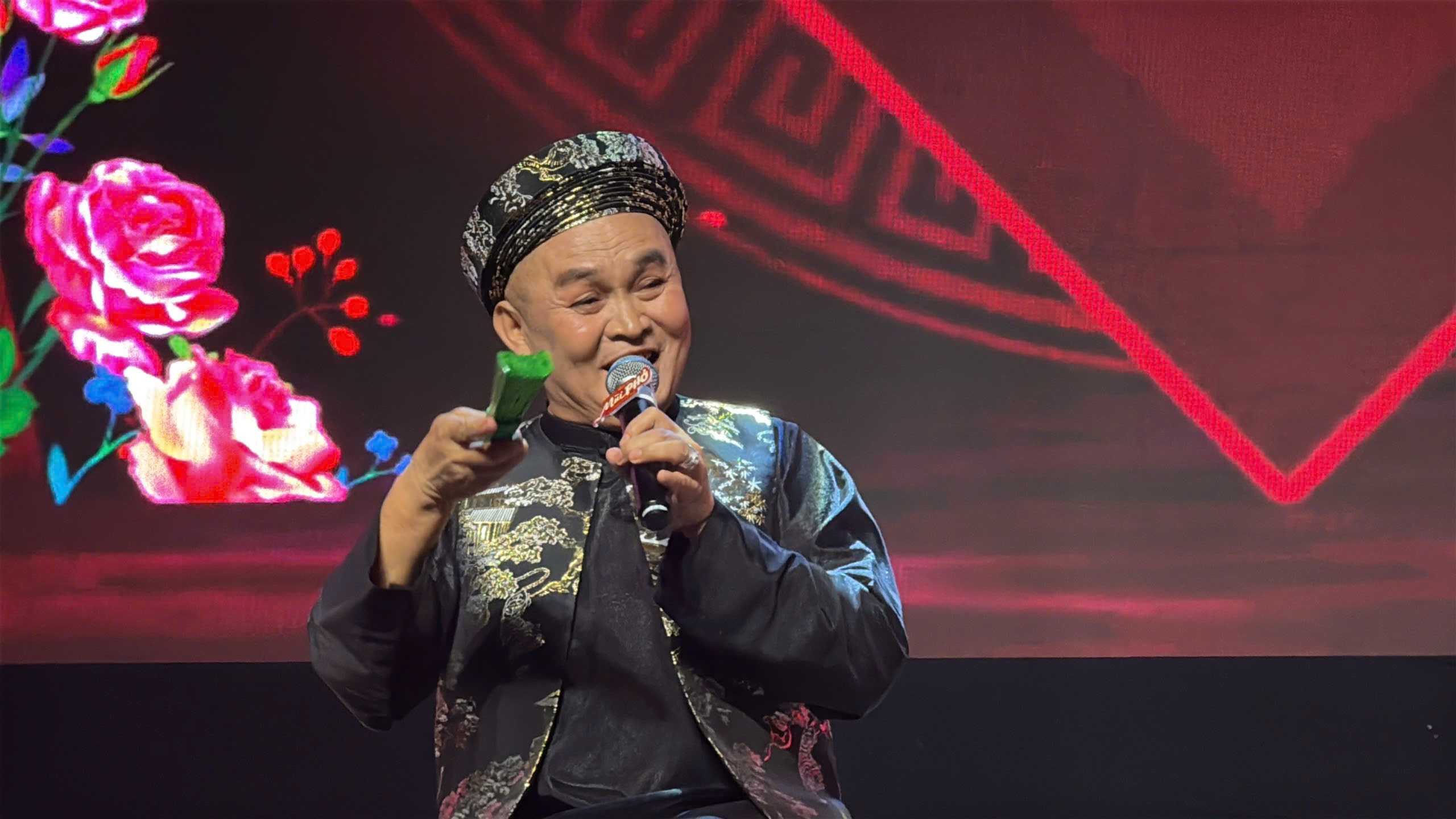 Xu&acirc;n Hinh l&agrave;m 'đ&aacute;m cưới' ở tuổi ngo&agrave;i 60?  - Ảnh 1.