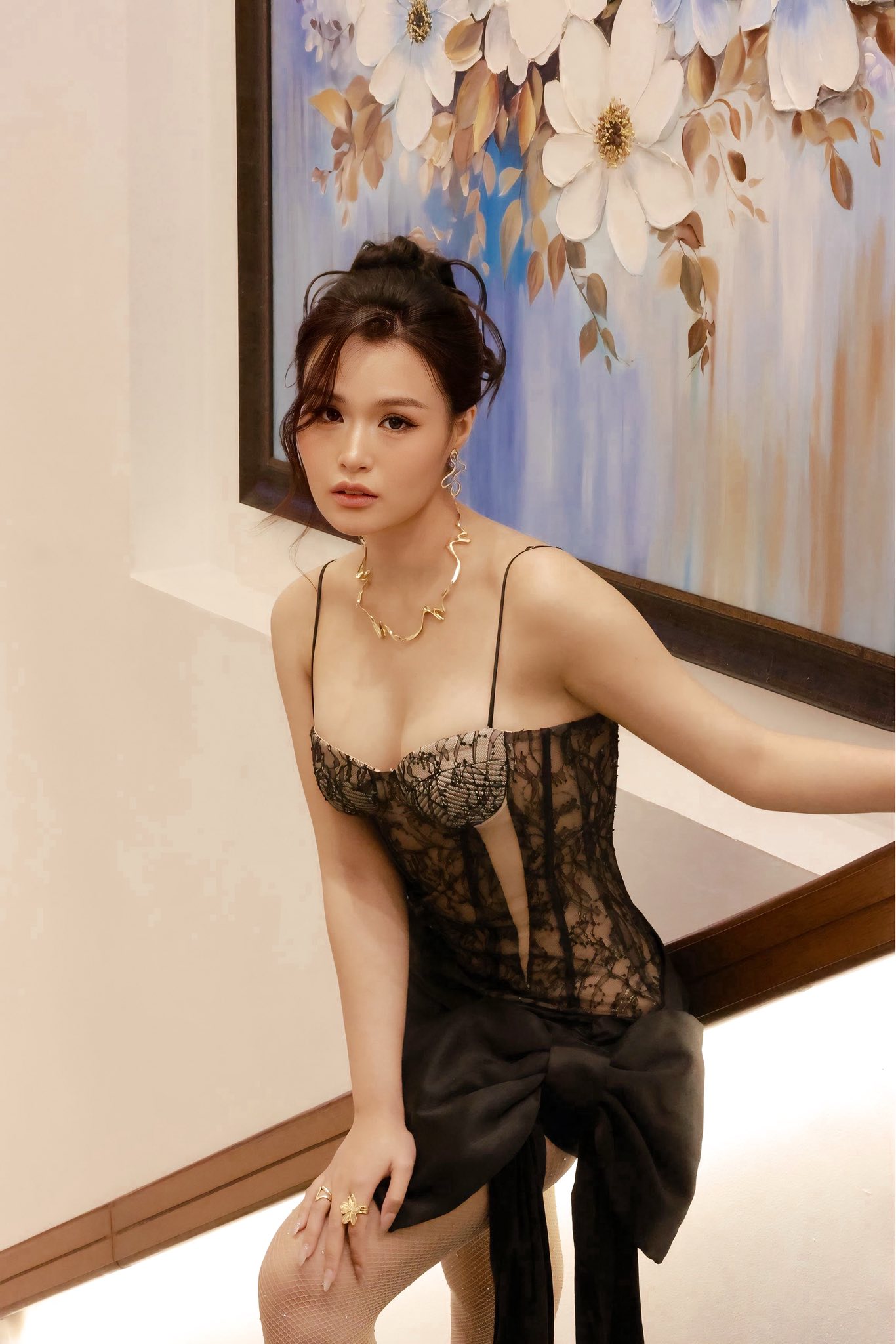 Con gái xinh đẹp đóng cảnh táo bạo, nghệ sĩ Hoàng Mập phản ứng ra sao?- Ảnh 1.