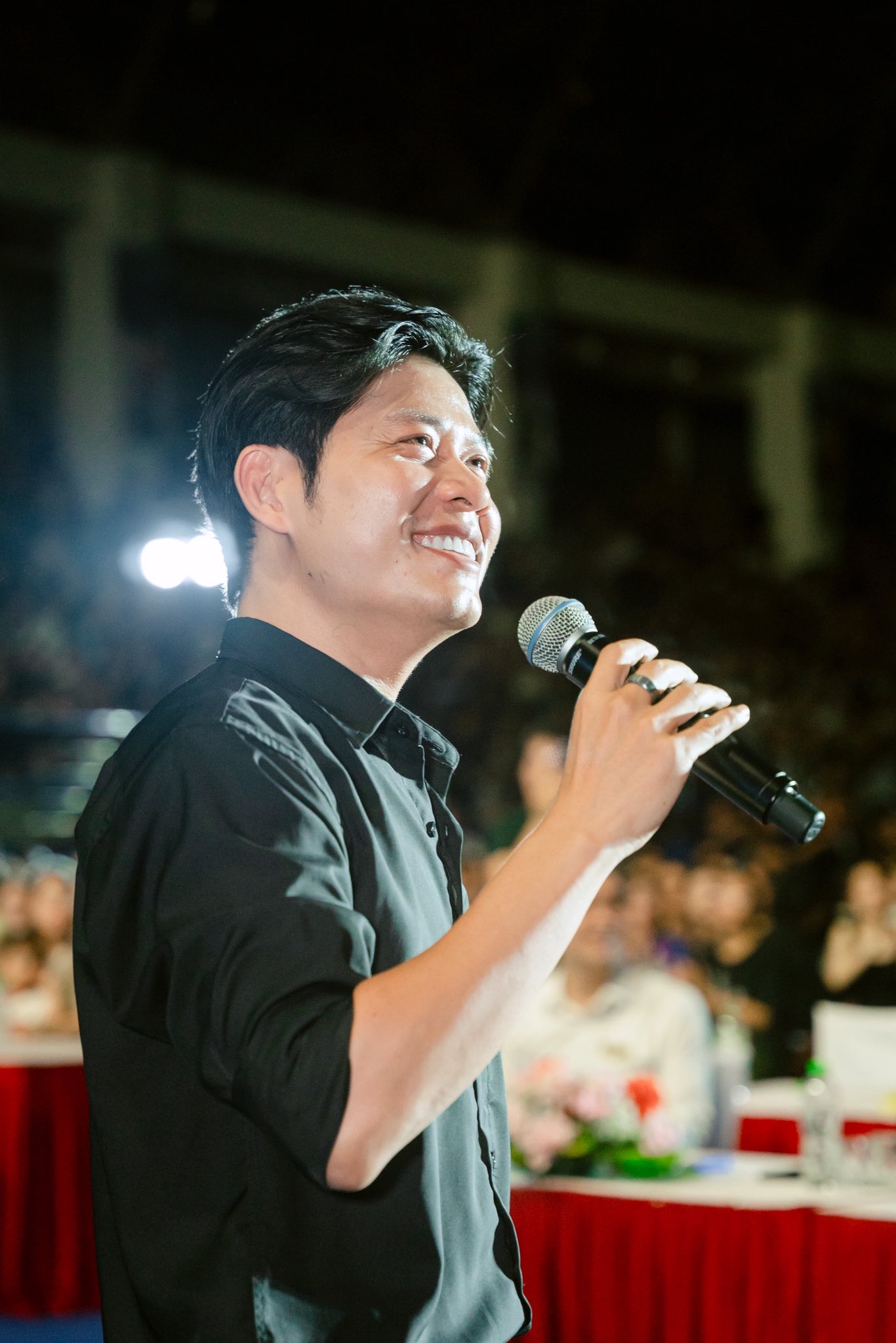 Nhạc sĩ Nguyễn Văn Chung đậu đại học ở tuổi 42 - Ảnh 2.